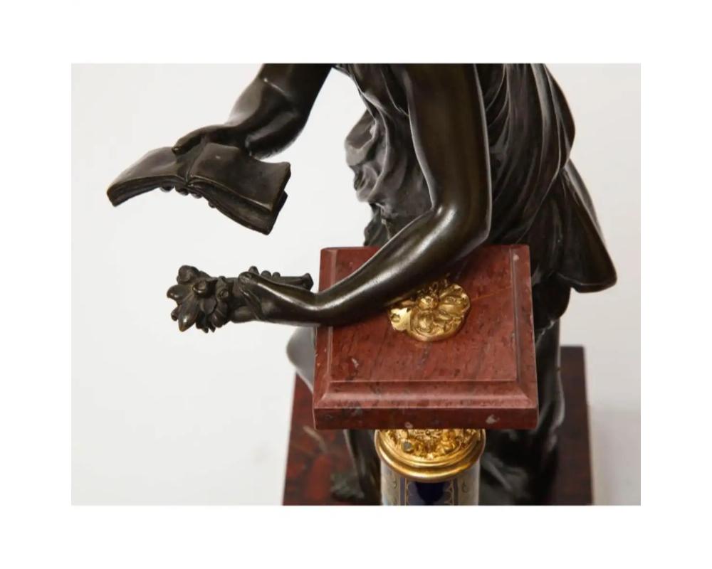 Exquise sculpture française en bronze, marbre rouge et porcelaine de Sèvres en vente 13