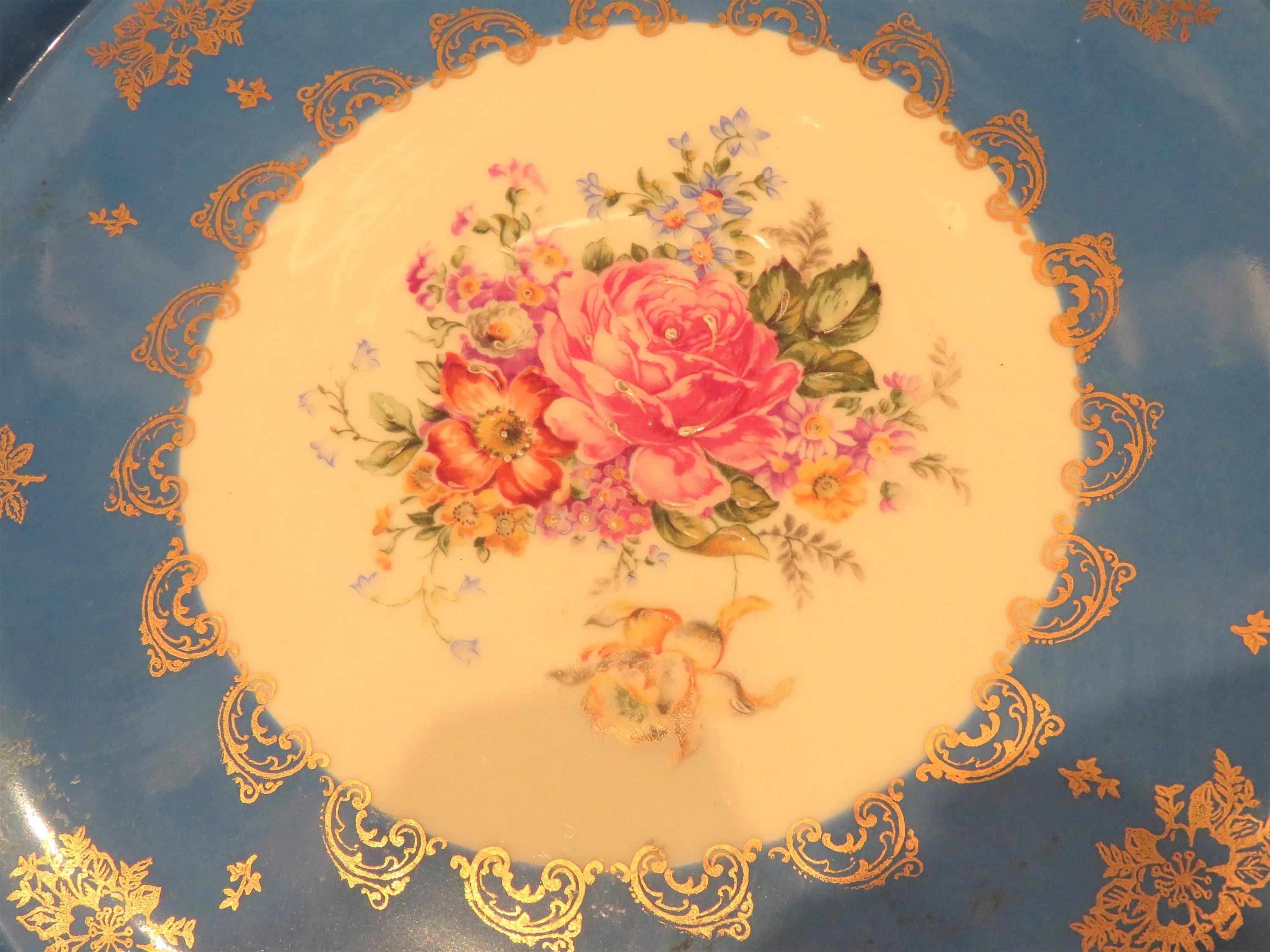 Exquisite French Floral Scroll Handpainted Sevres Style Limoges Cake Centerpiece In Good Condition For Sale In New York, NY