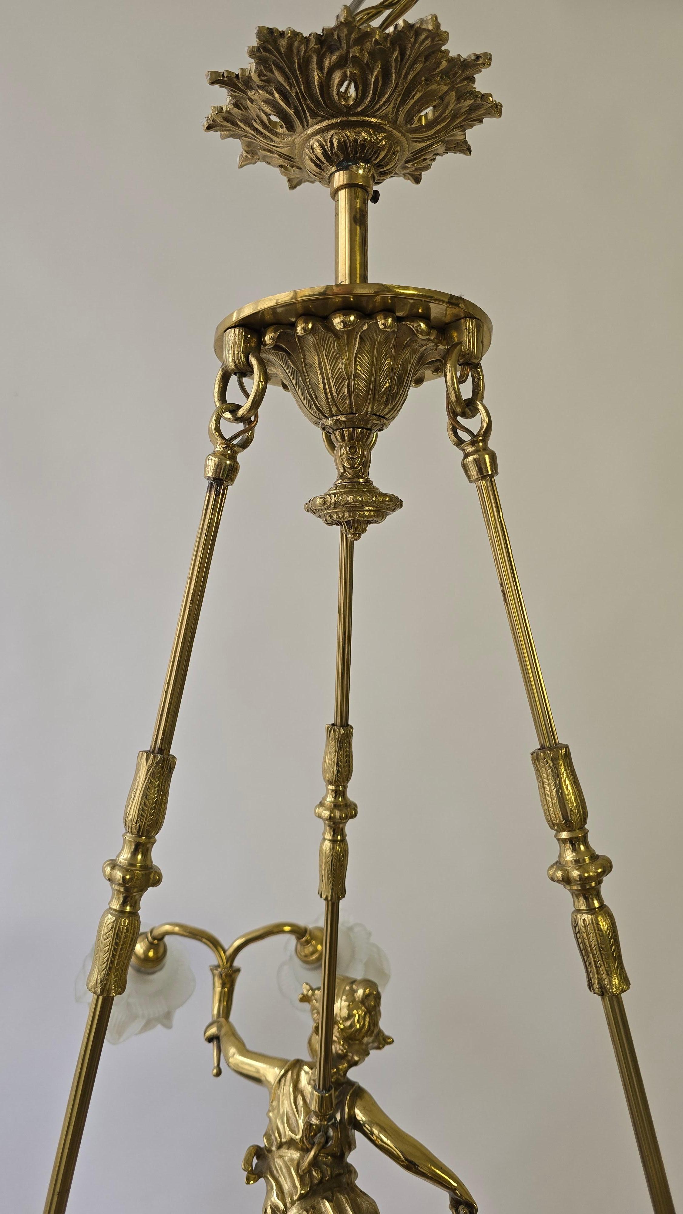 Exquisite French Gilt Bronze Chandelier with Cherubs Putti For Sale 4
