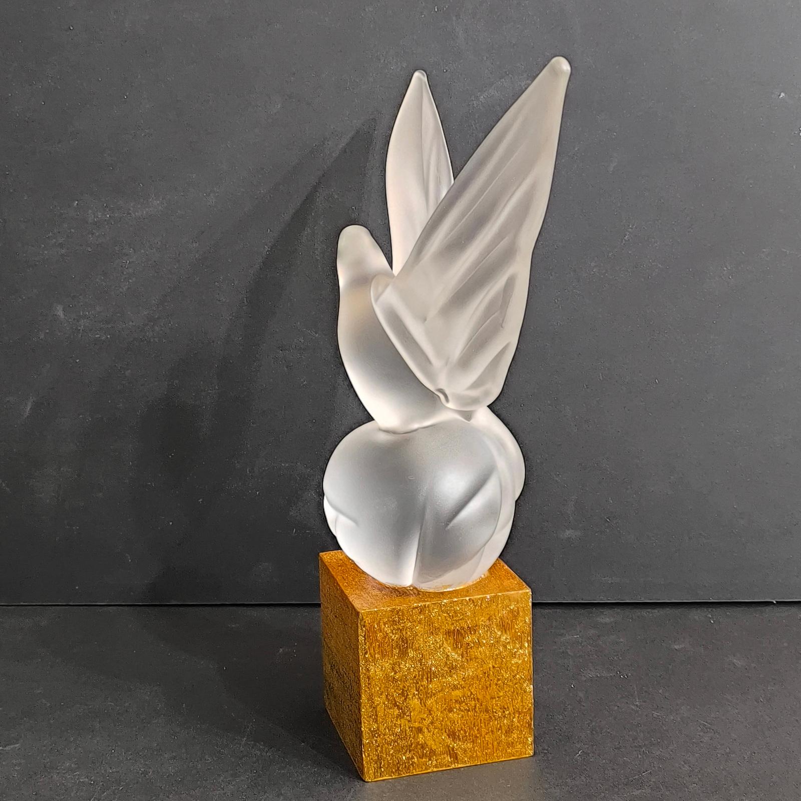 Exquisita Figurilla de Paloma de Cristal Esmerilado: Símbolo de Elegancia y Serenidad en Excelente estado para la venta en Bochum, NRW