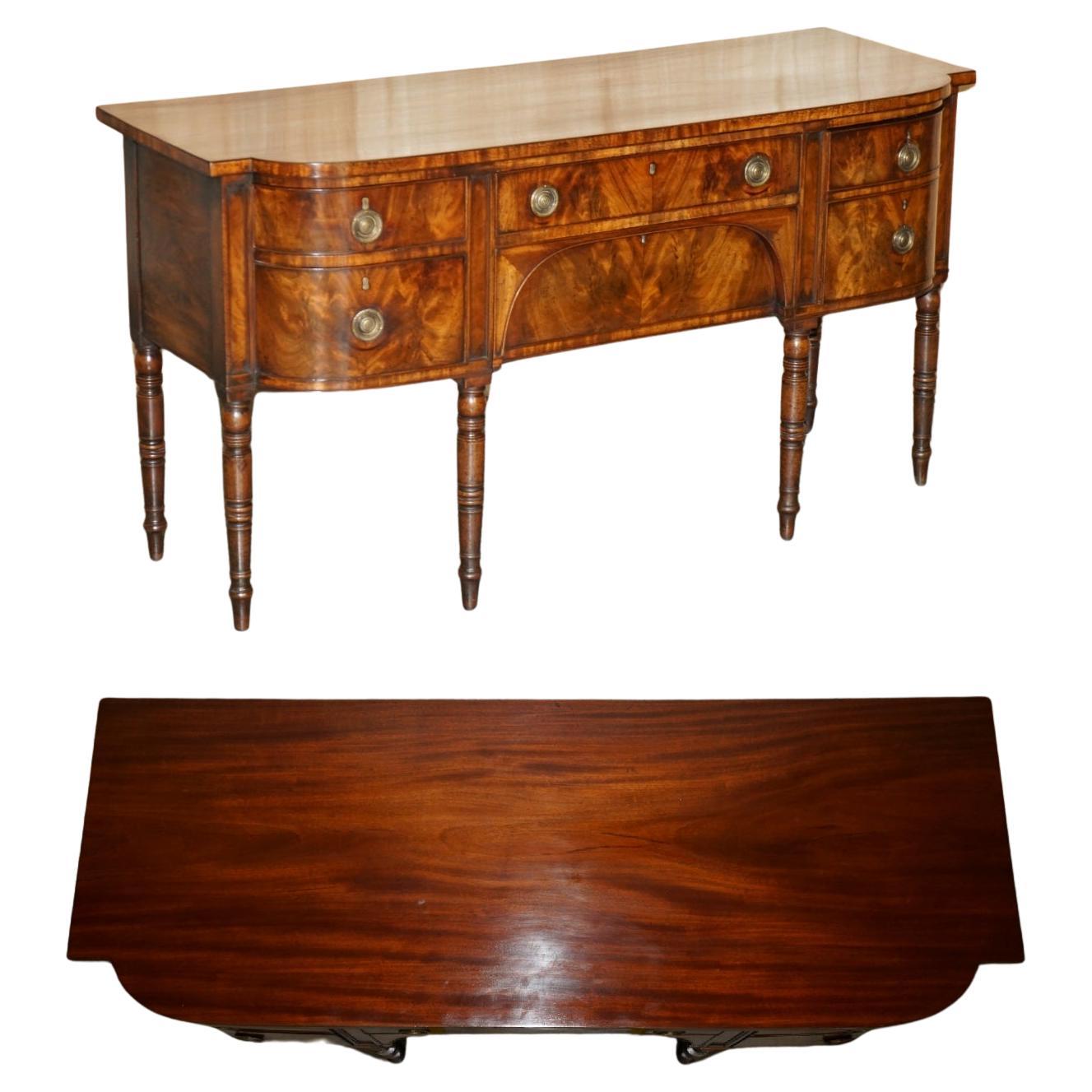 BOÎTIER D'ACCOUCHEMENT EXQUISITE ET REPRÉSENTÉ ENGLISH GEORGE III, CiRCA 1780, FABRIQUÉ EN HARDWOOD FLAmé