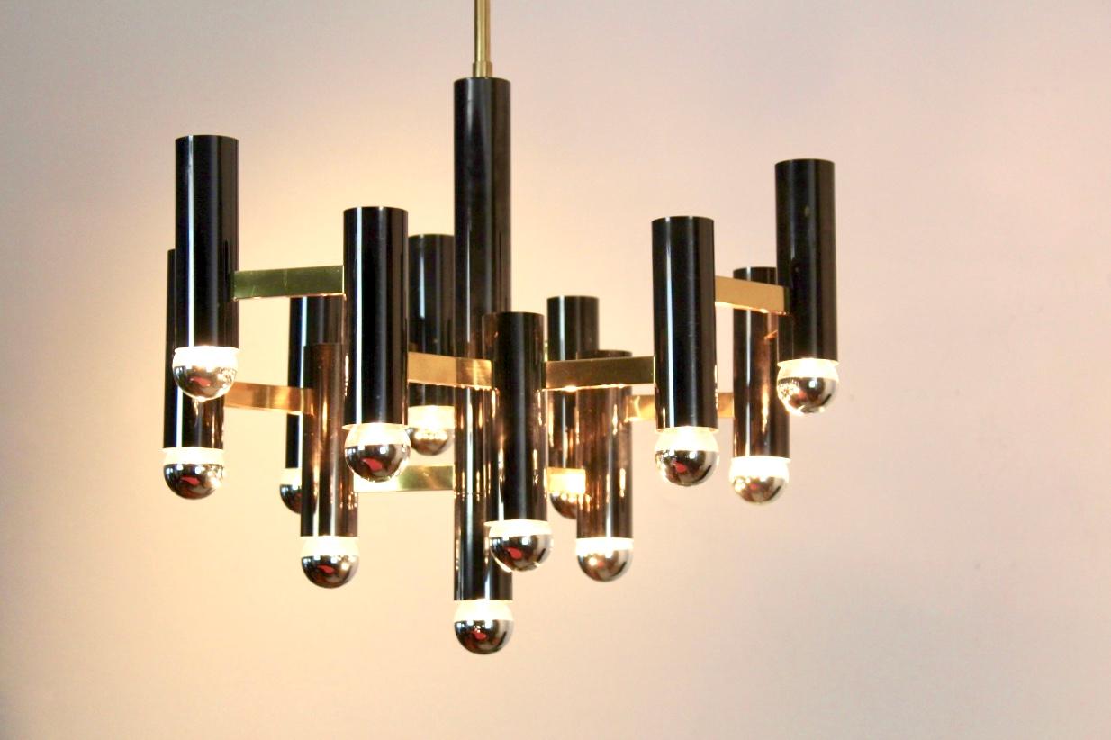 Exquisite Gaetano Sciolari Brass and Black Pearl Chandelier, Italy, 1970s 5