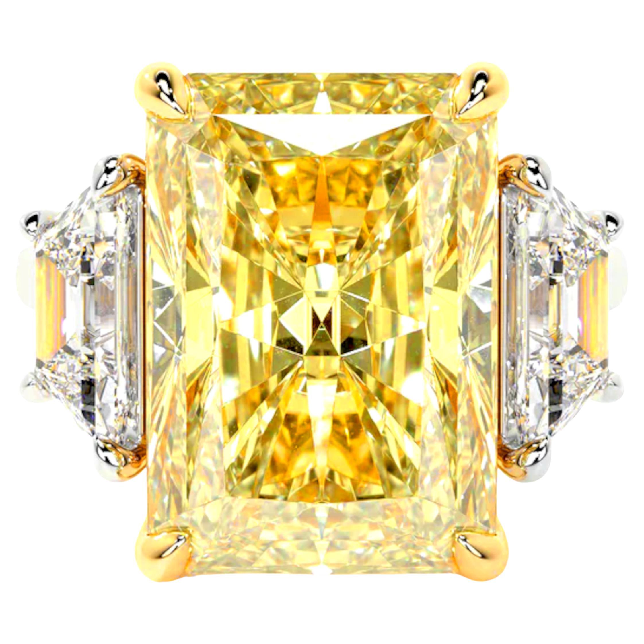 Bague exquise certifiée GIA de 10,56 carats de diamant jaune intense fantaisie en vente