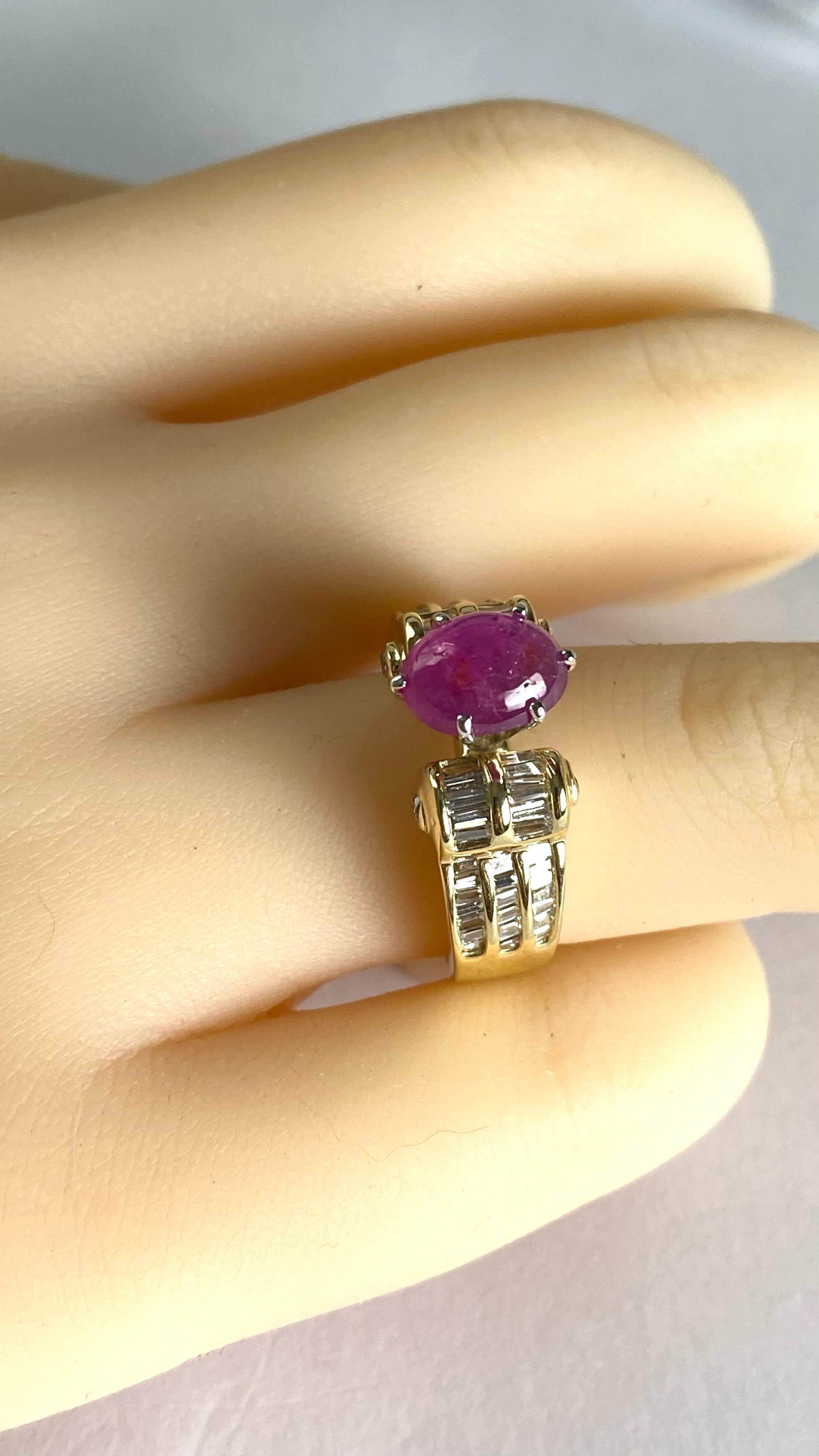 Exquisite GIA Certified No-Heat Burma Ruby and Diamond Ring In Good Condition For Sale In New York, NY