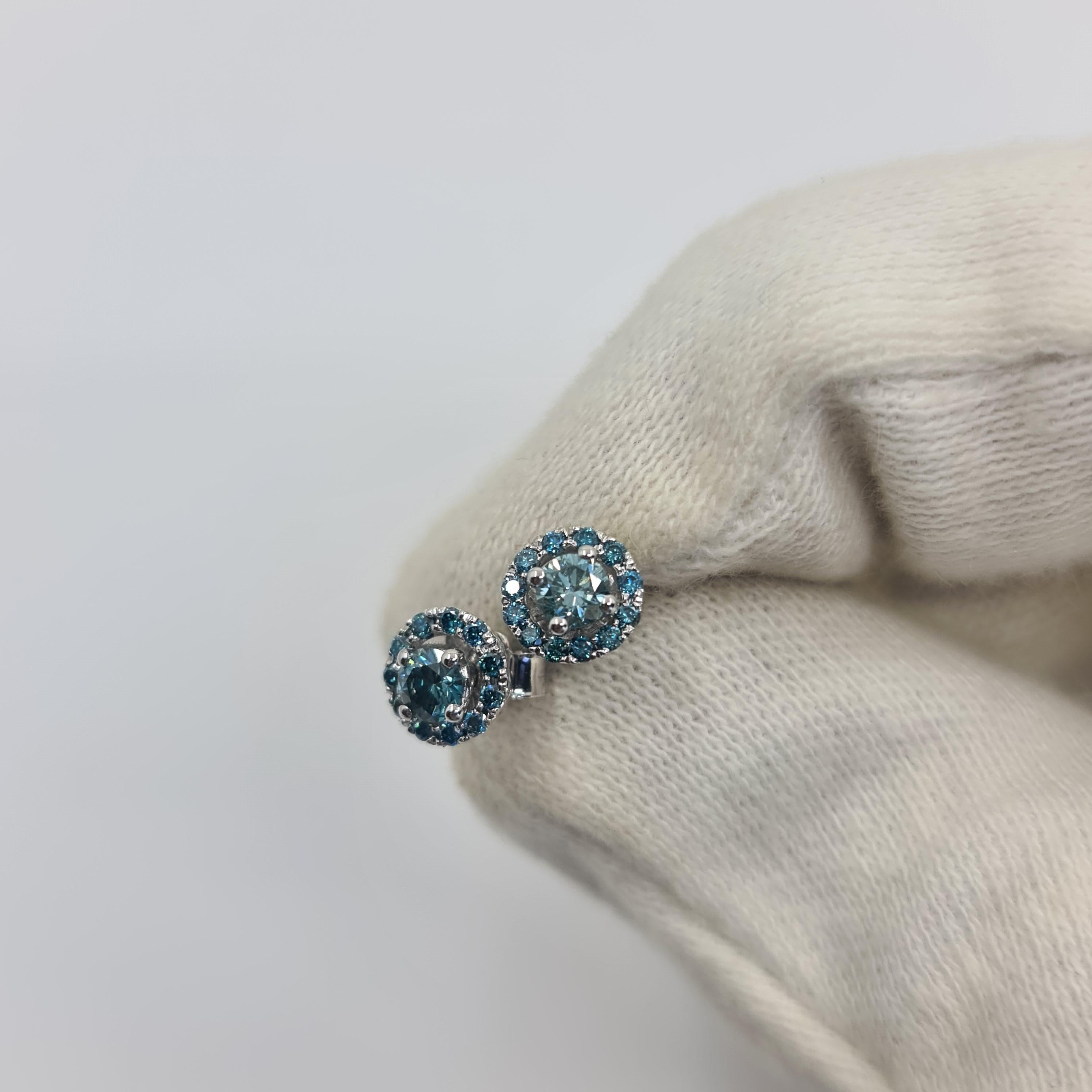 Exquisite GIA Certified Solitaire Diamond Studs 0.18/0.19 Carat Fancy Blue-Green In New Condition For Sale In Darmstadt, DE