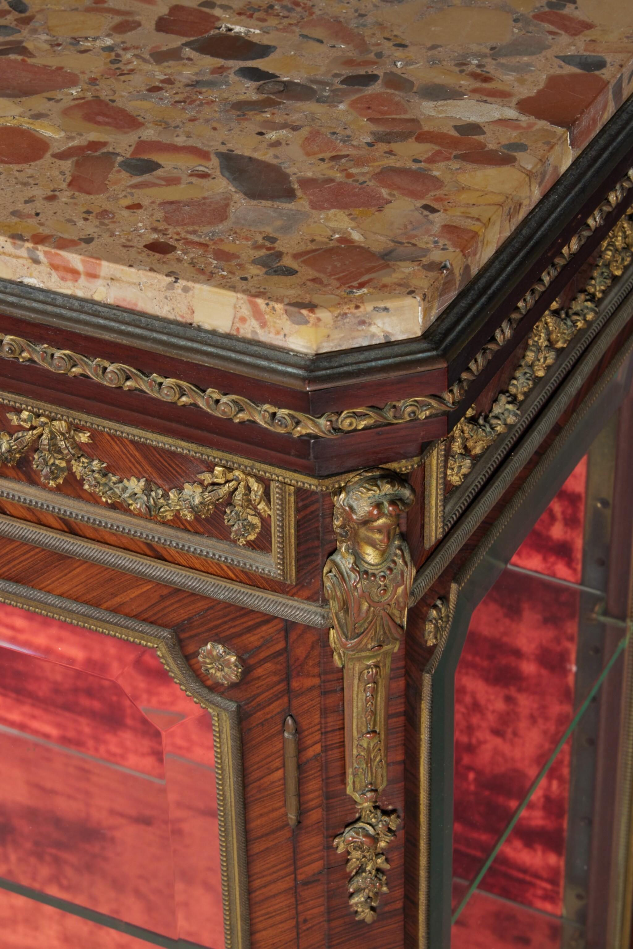 19th Century Exquisite Gilt Bronze Mounted Vitrine by François Linke For Sale