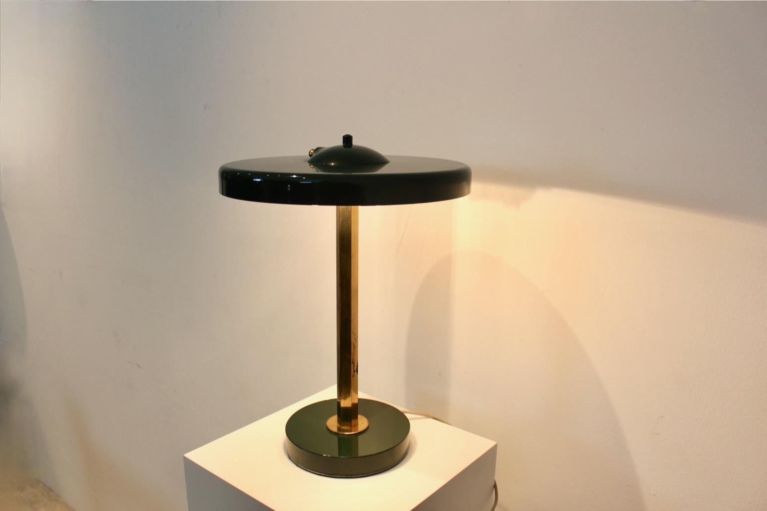 Exquisite Green and Brass French Table Lamp For Sale 3