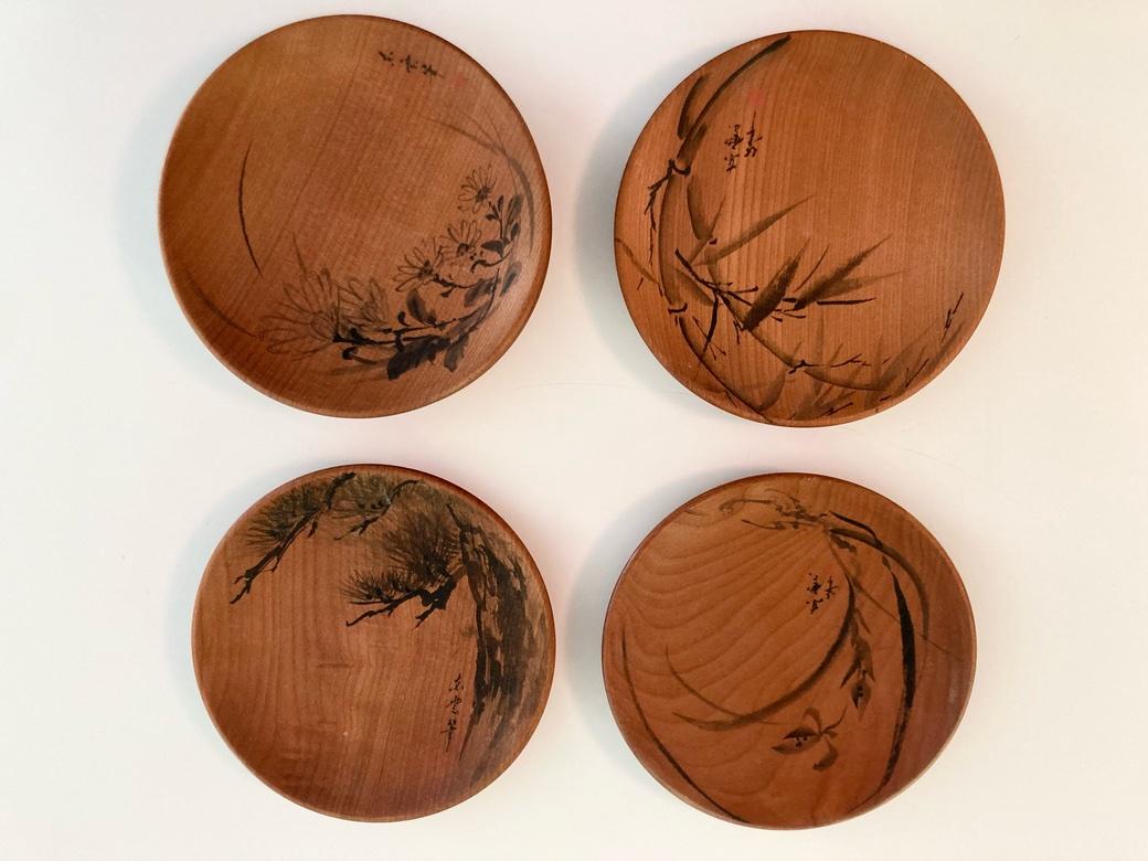Exquisite Group of Five Japanese Hand Decorated Pine Sweet Dishes For Sale 6