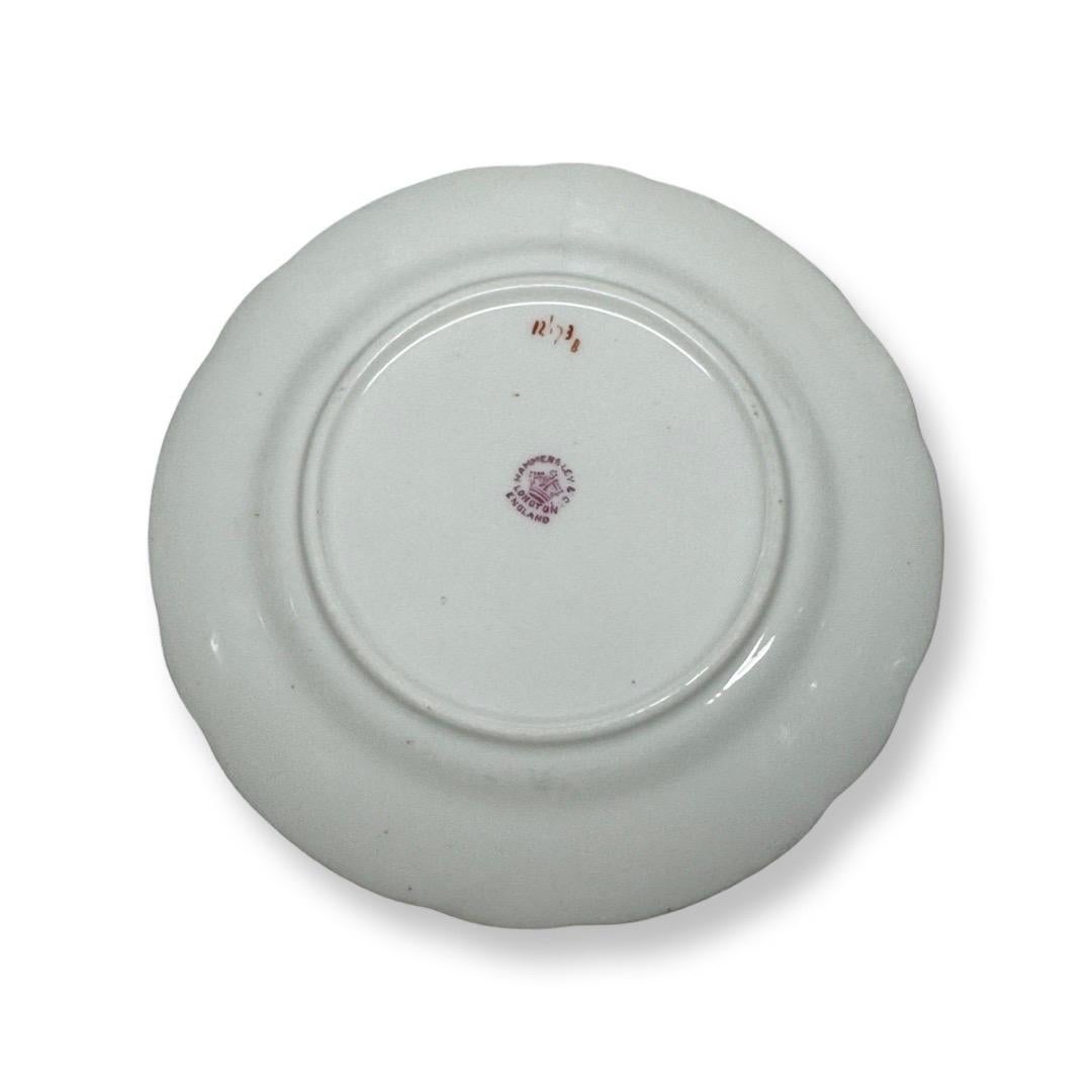 20ième siècle Exquise Hammersley & Co. Assiettes à dessert en porcelaine peintes à la main, début du 20e siècle en vente