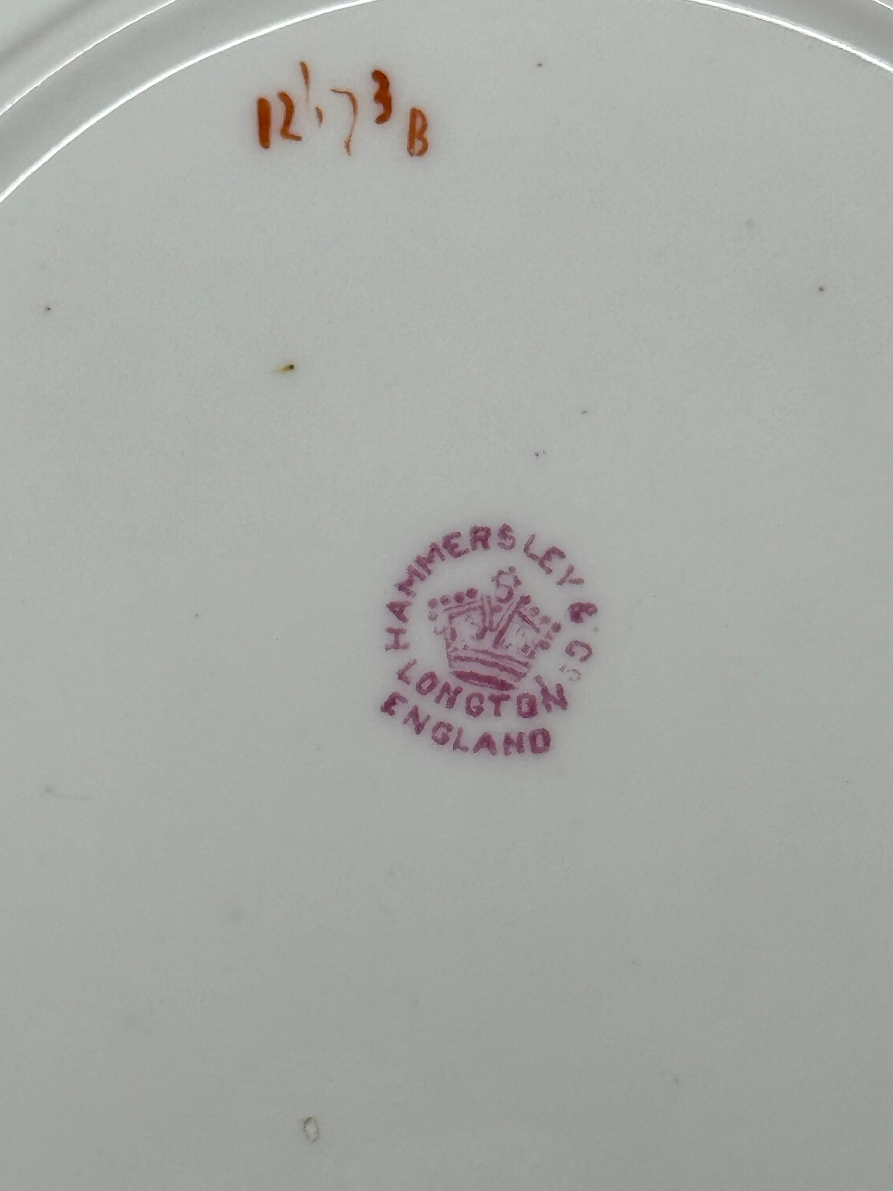 Porcelaine Exquise Hammersley & Co. Assiettes à dessert en porcelaine peintes à la main, début du 20e siècle en vente