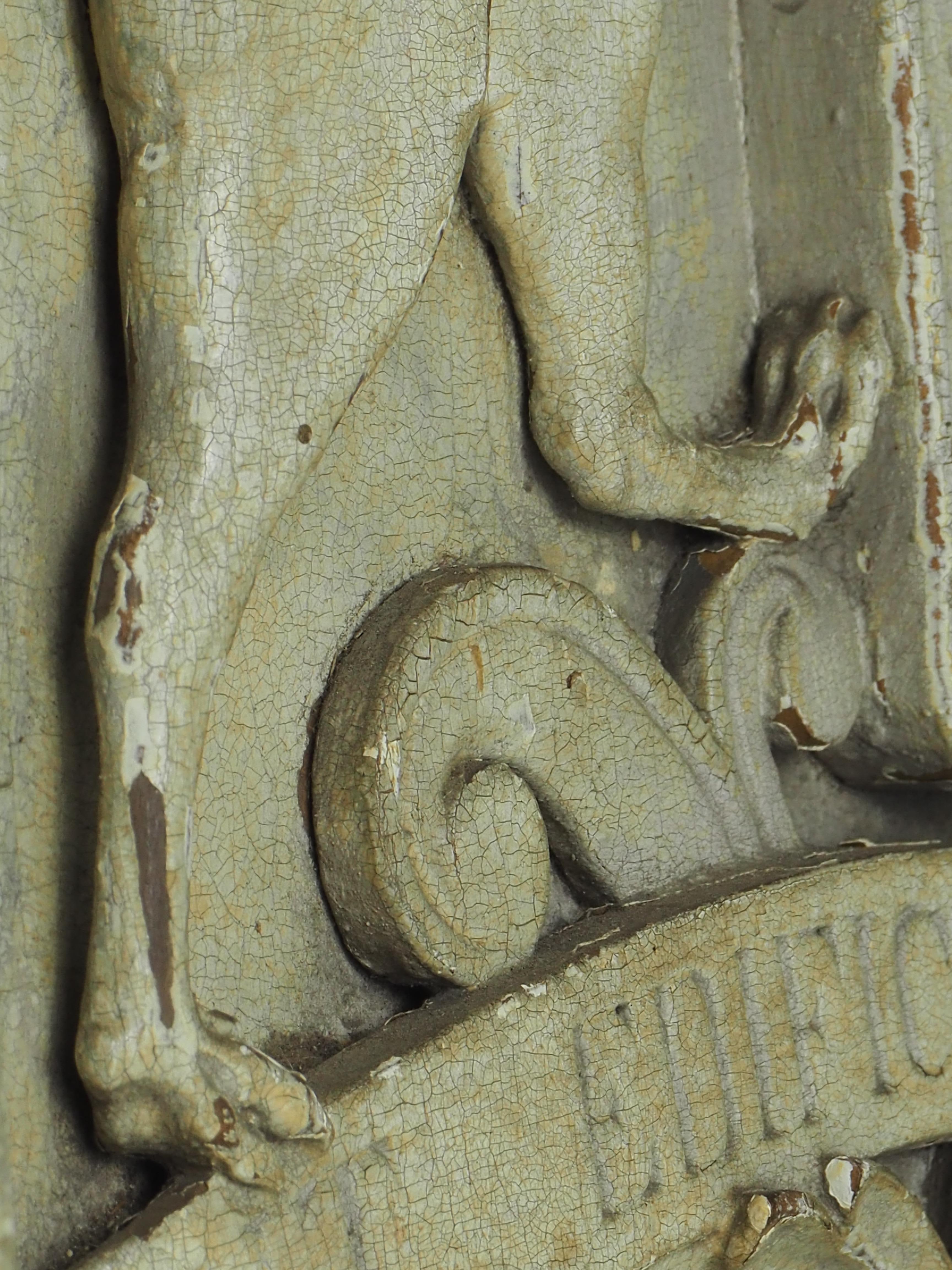 Legno Squisito stemma intagliato a mano del 1850 circa, firmato in vendita