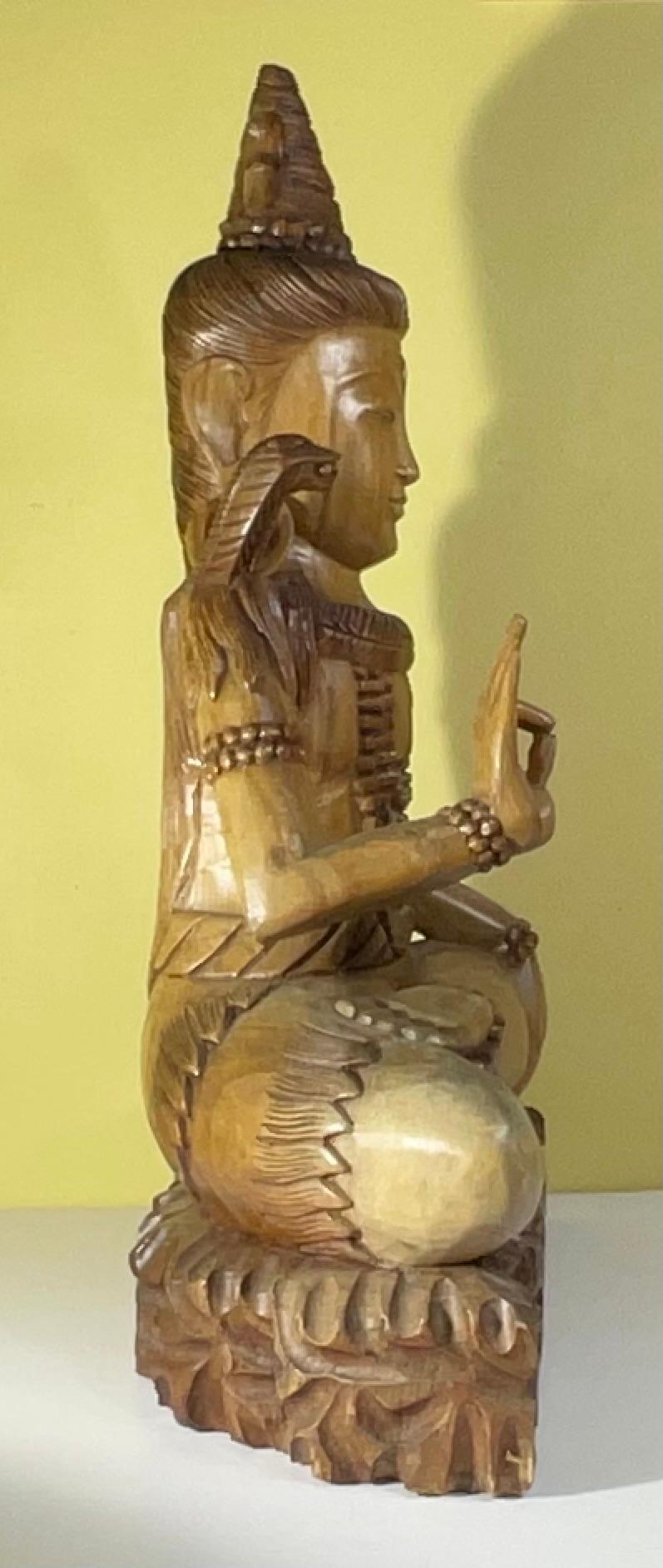 Magnifique sculpture de Shiva en bois sculptée à la main - Un chef-d'œuvre spirituel 25 x 17 en vente 1