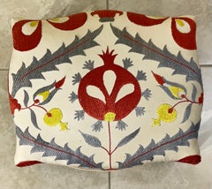 Exquisite Hand-Embroidered Suzani Footstool / A Touch of Central Asian Artistry