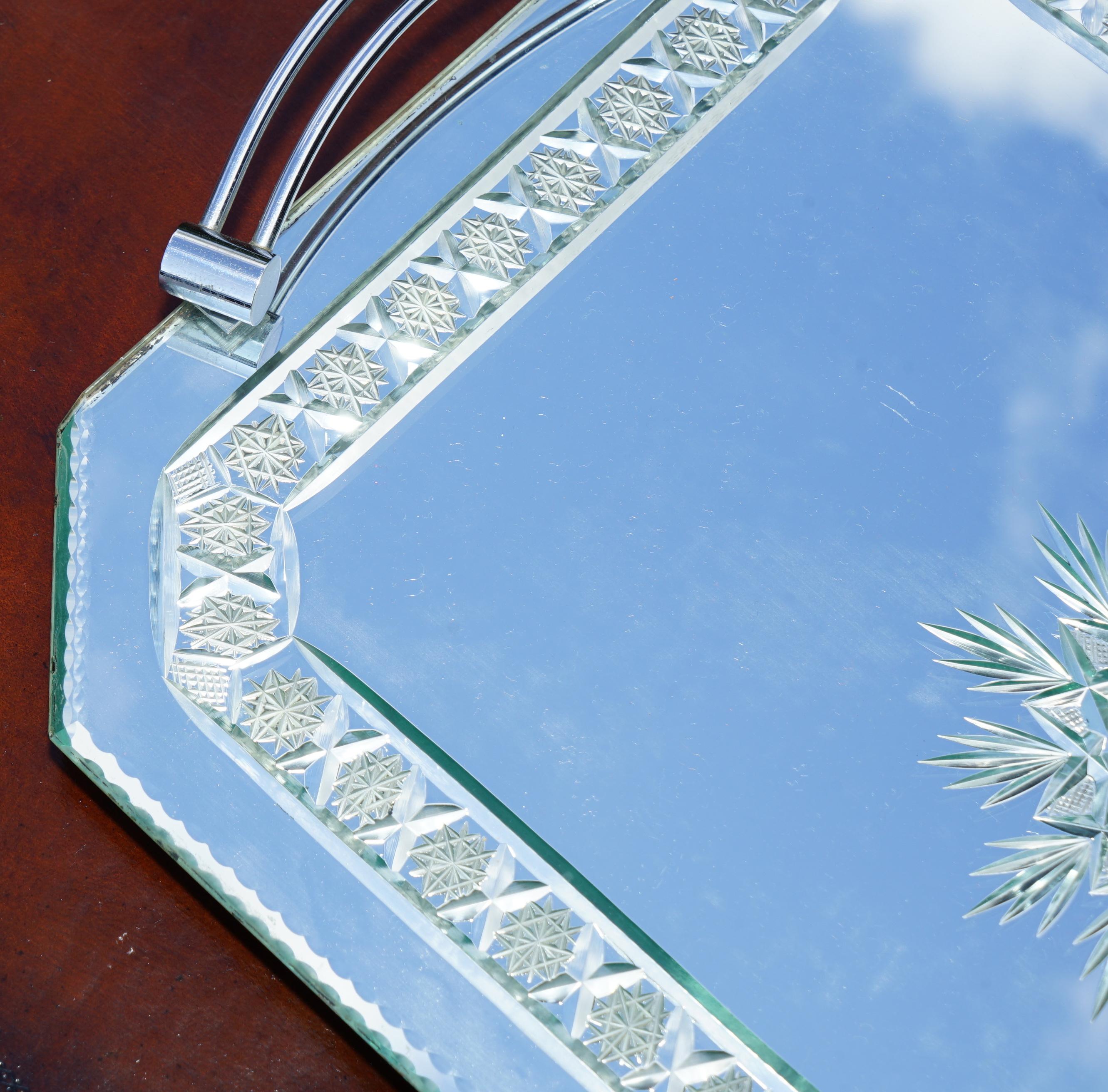 Italian EXQUISITE HAND MADE IN ITALY VENETiAN ETCHED GLASS TRAY BOUGHT IT ASPREY & CO For Sale