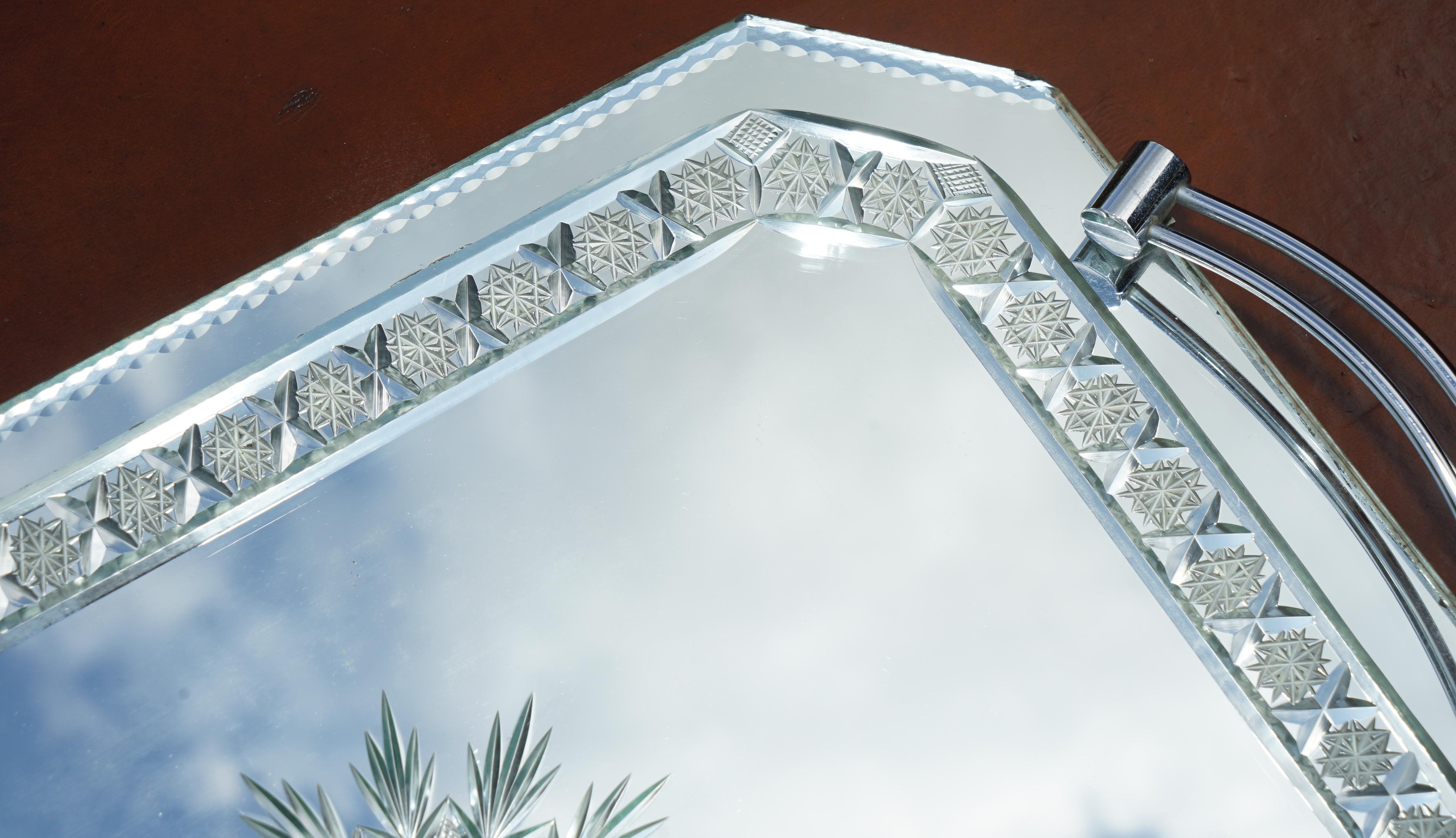 Etched EXQUISITE HAND MADE IN ITALY VENETiAN ETCHED GLASS TRAY BOUGHT IT ASPREY & CO For Sale