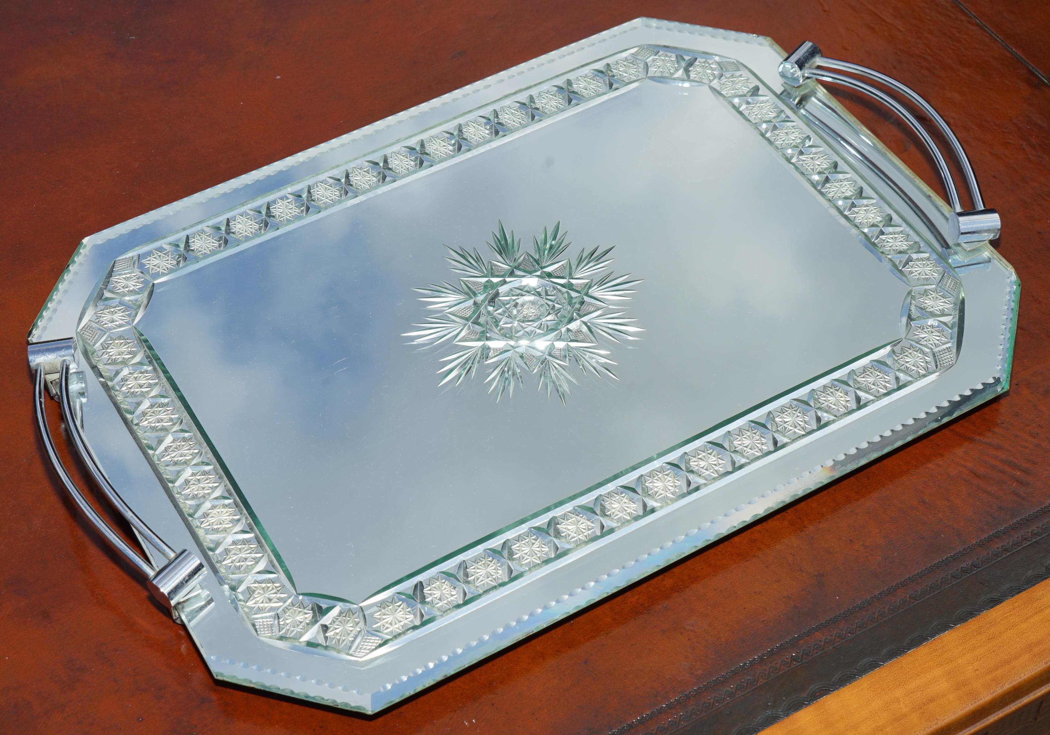 20th Century EXQUISITE HAND MADE IN ITALY VENETiAN ETCHED GLASS TRAY BOUGHT IT ASPREY & CO For Sale