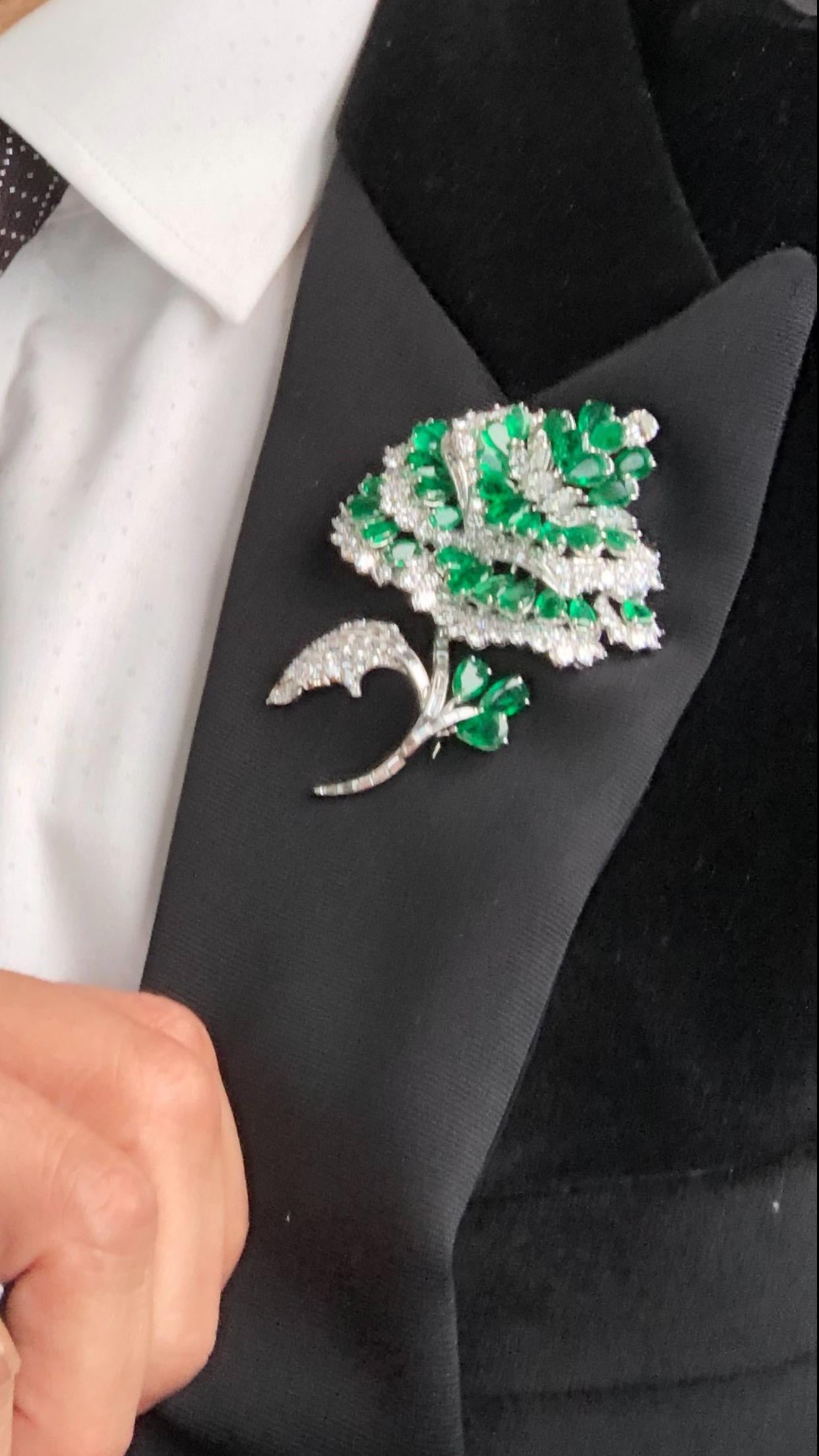 Round Cut Exquisite Handmade Platinum Diamond and Emerald Flower Brooch For Sale