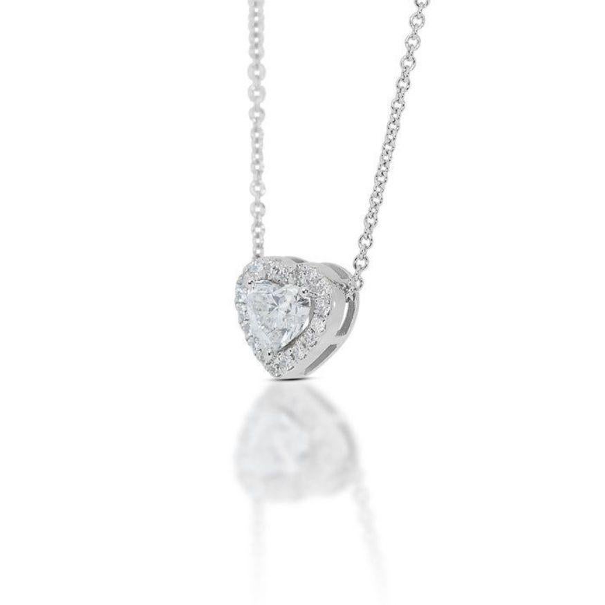 Exquisite Heart Diamond Necklace set in 18K White Gold In New Condition For Sale In רמת גן, IL