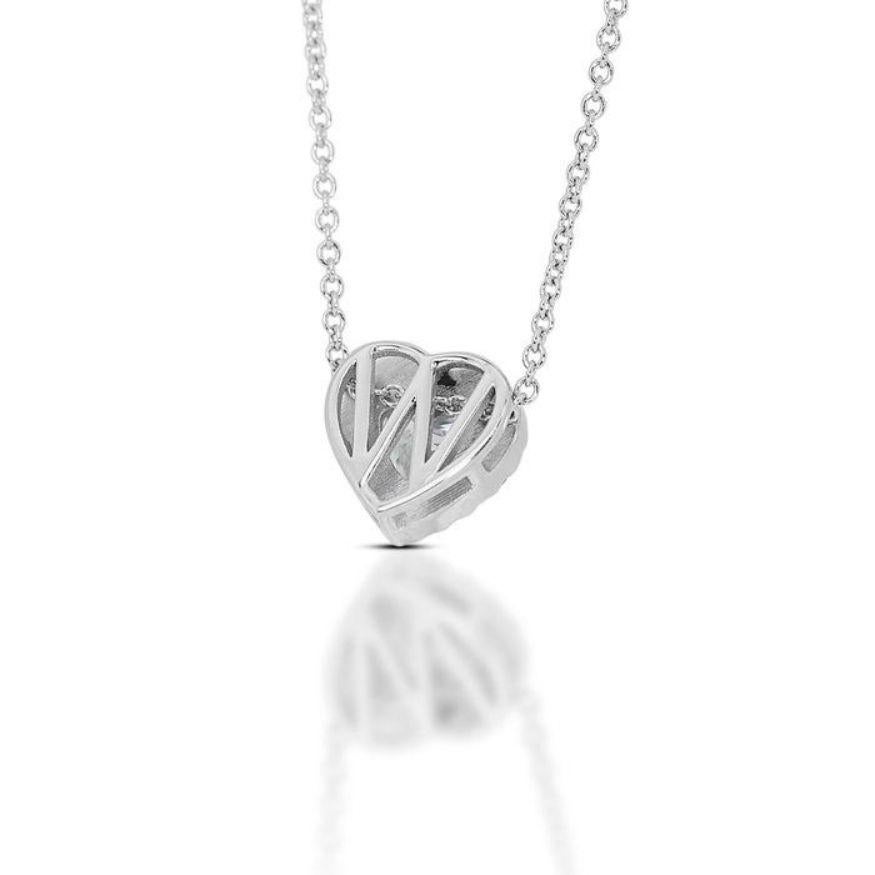 Exquisite Heart Diamond Necklace set in 18K White Gold For Sale 1