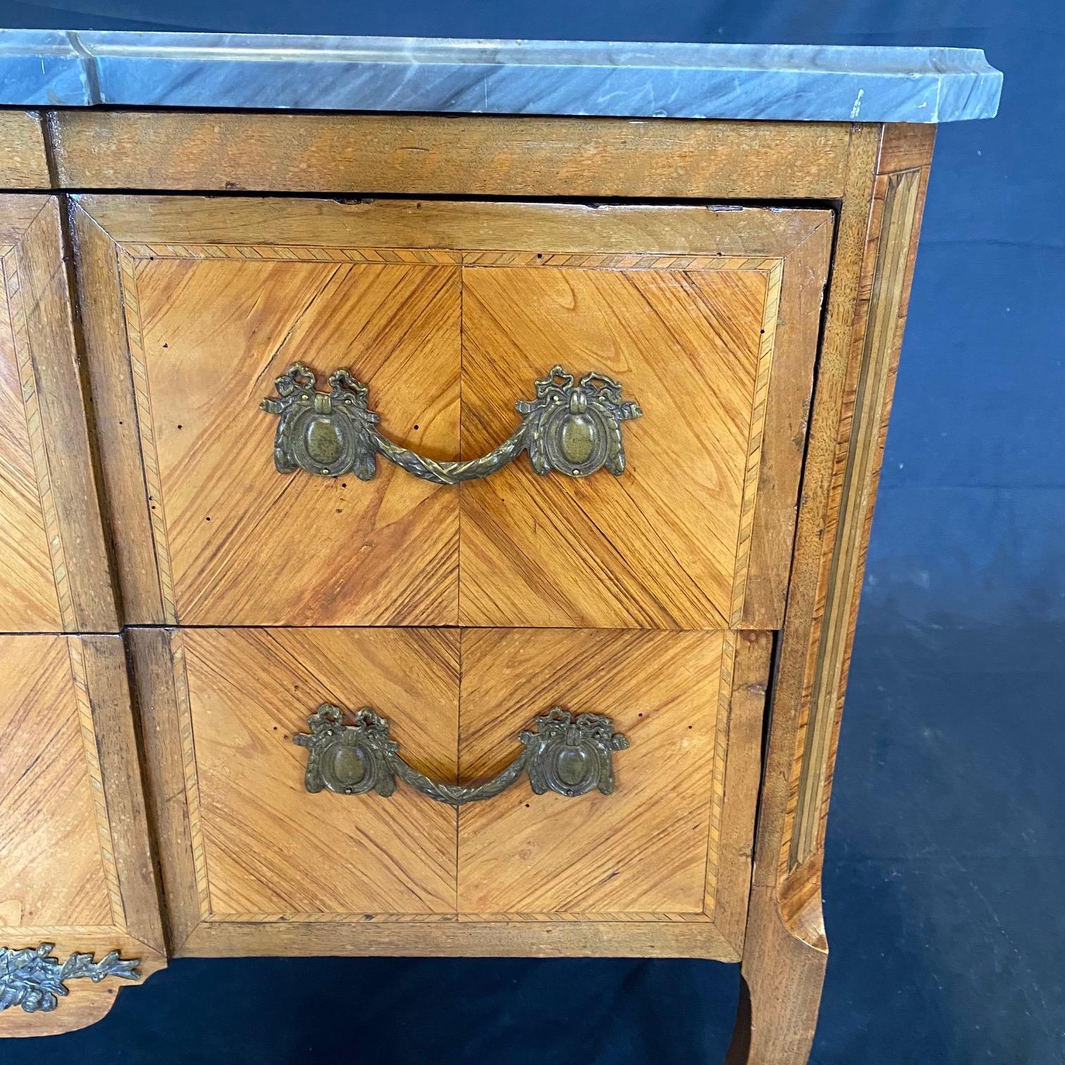 Exquisite Inlaid 19th Century French Chest of Drawers with Ormolu Mounts For Sale 5