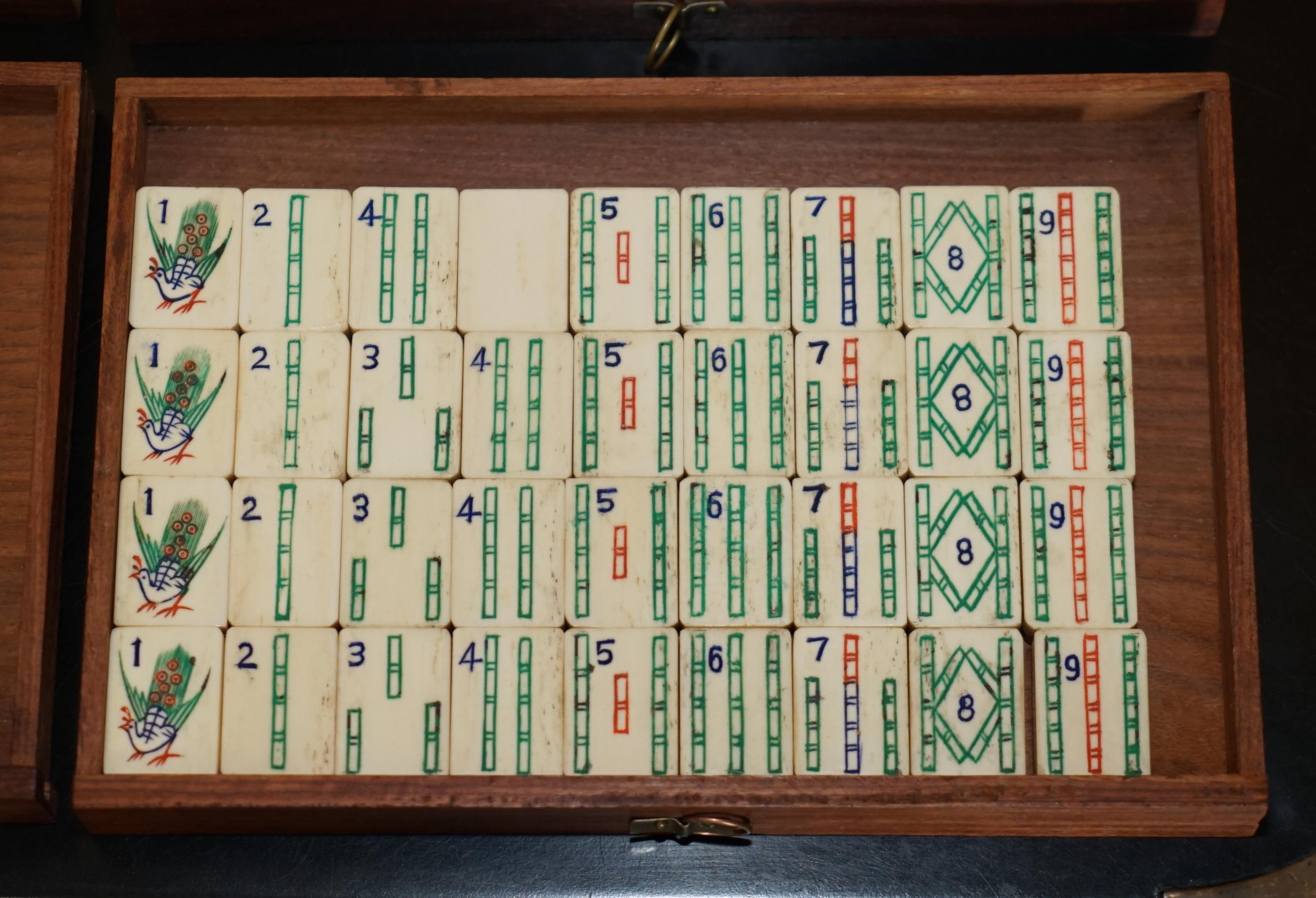 EXQUISITE INLAID ANTiQUE FOUR PERSON MAHJONG SUITE CIRCA 1900'S CHINESE EXPORT For Sale 3