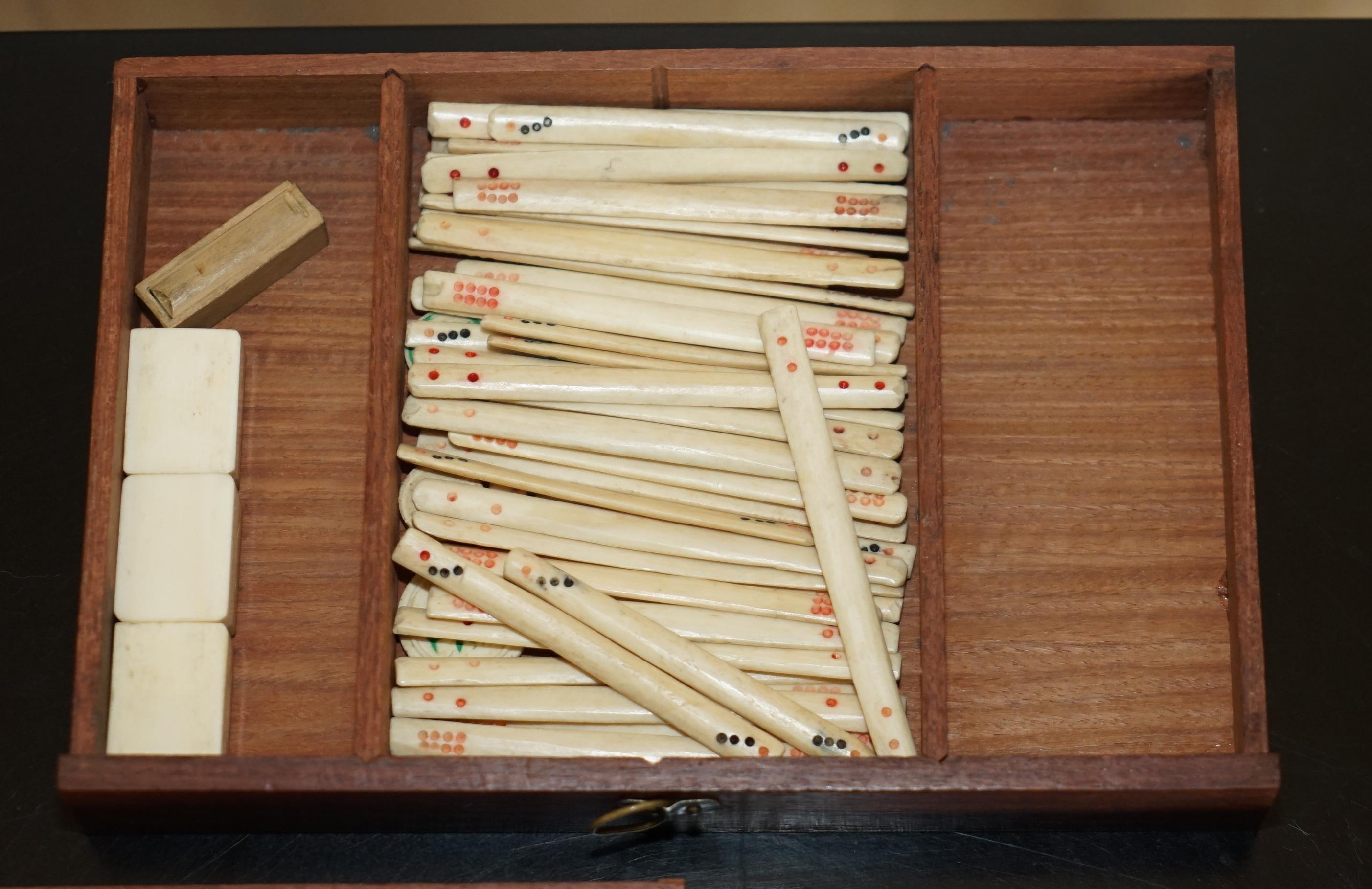 EXQUISITE INLAID ANTiQUE FOUR PERSON MAHJONG SUITE CIRCA 1900'S CHINESE EXPORT For Sale 6