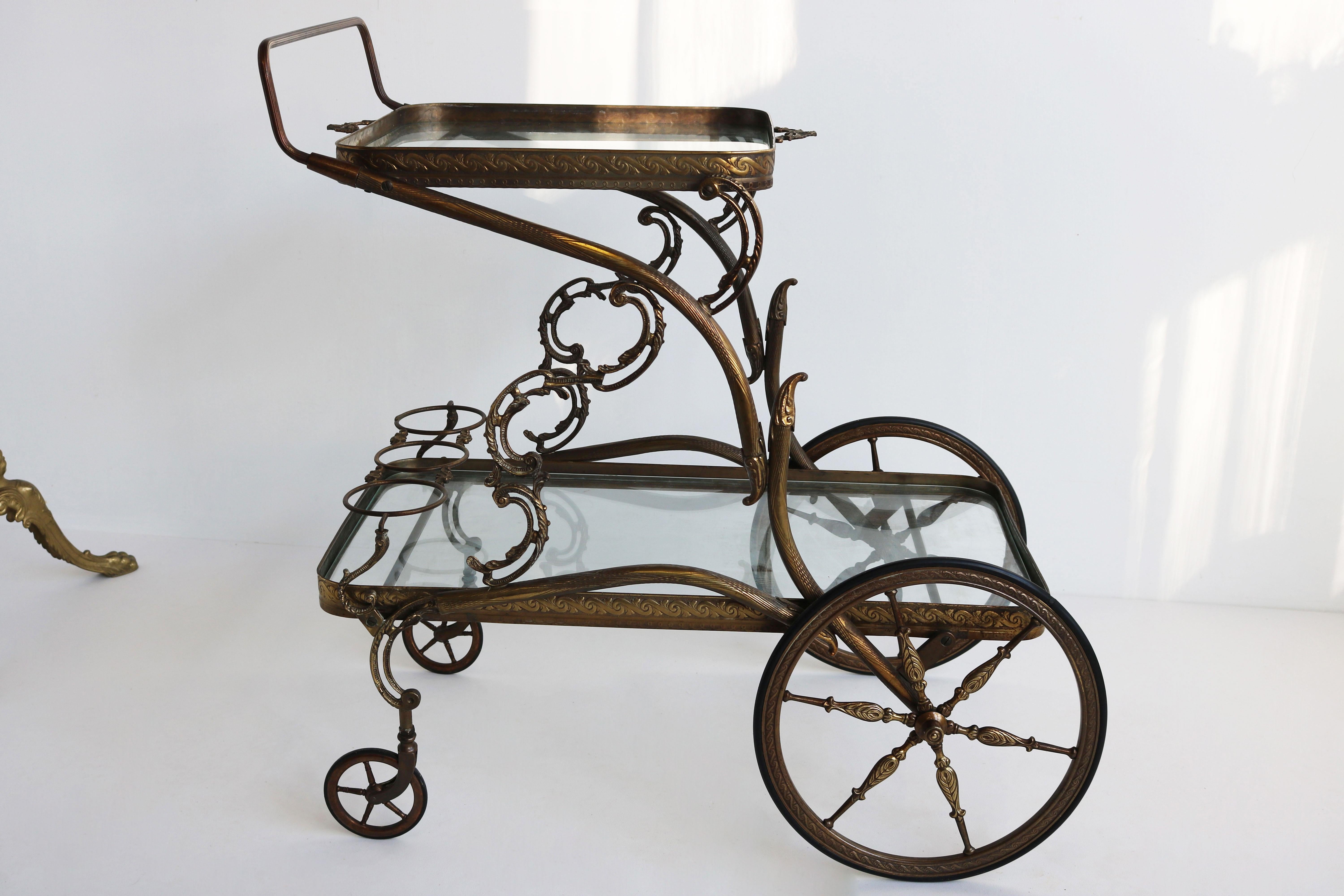 Exquisite Italian 1940s Hollywood Regency Bar Cart / Trolley Rococo Brass Glass For Sale 4