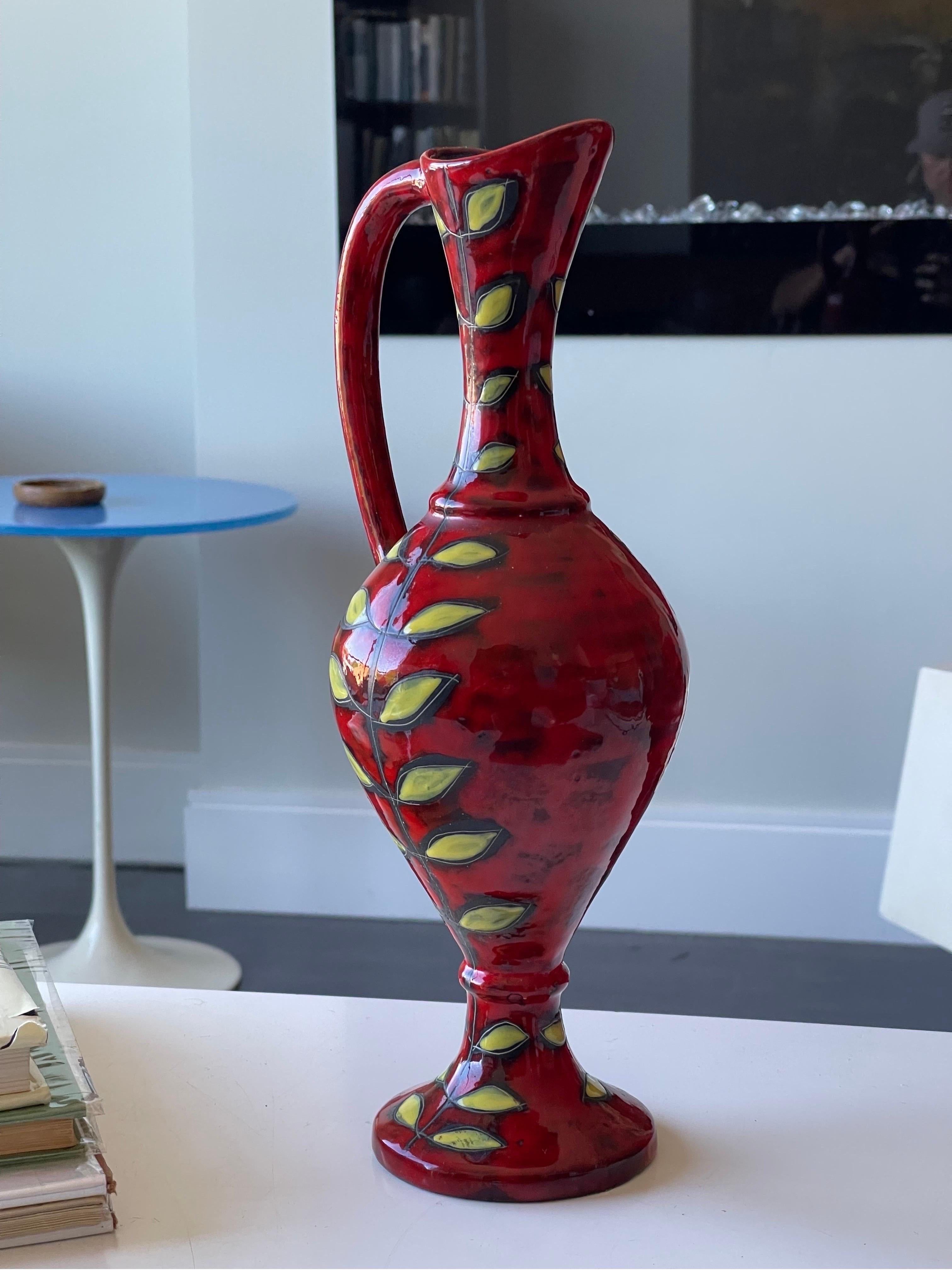 Exquisite Italian Ceramic Vase or Pitcher by Fantoni for Raymor For Sale 1
