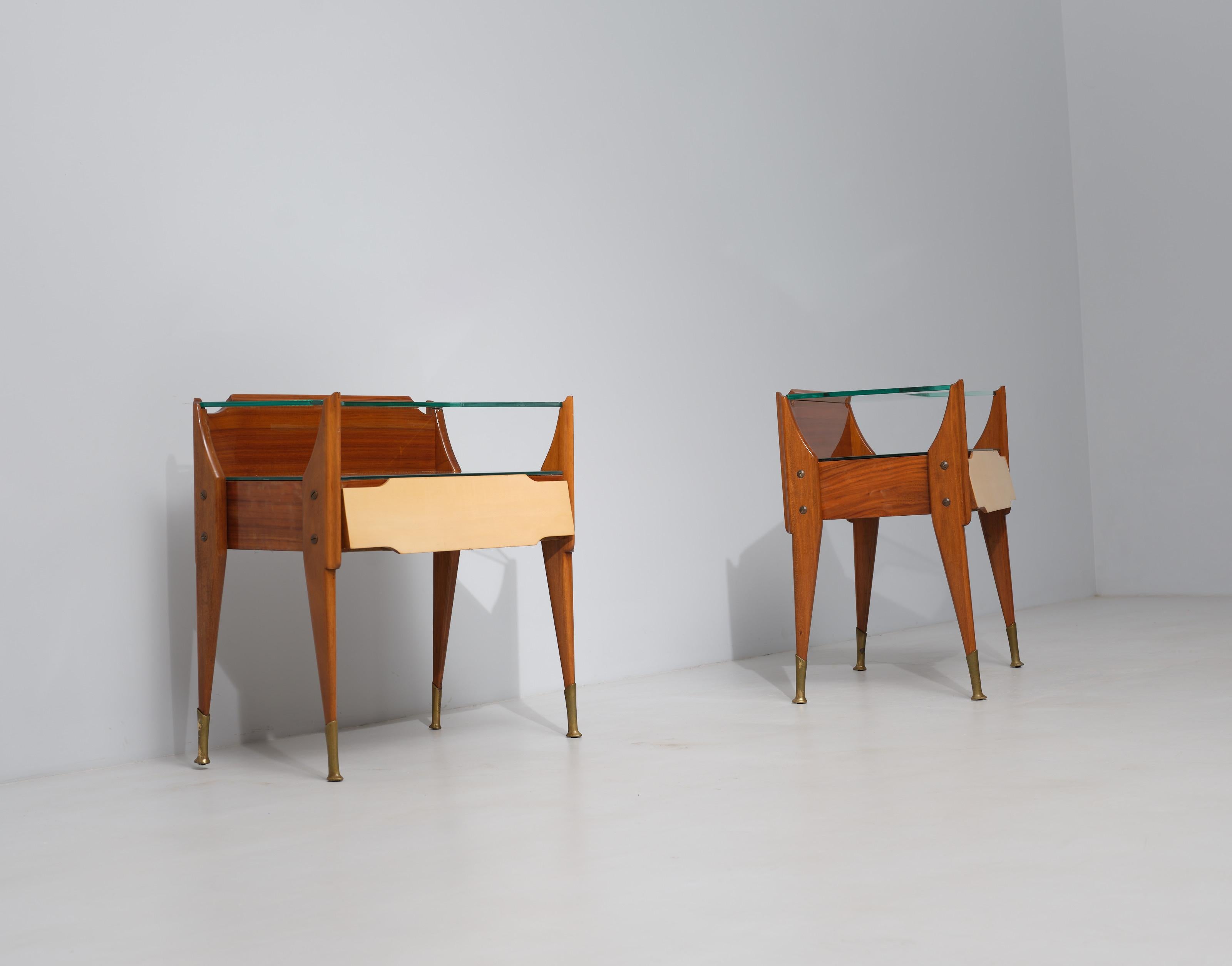 Exquisite Italian Craftsmanship: Vintage Teak Wood Bedside Tables For Sale 1