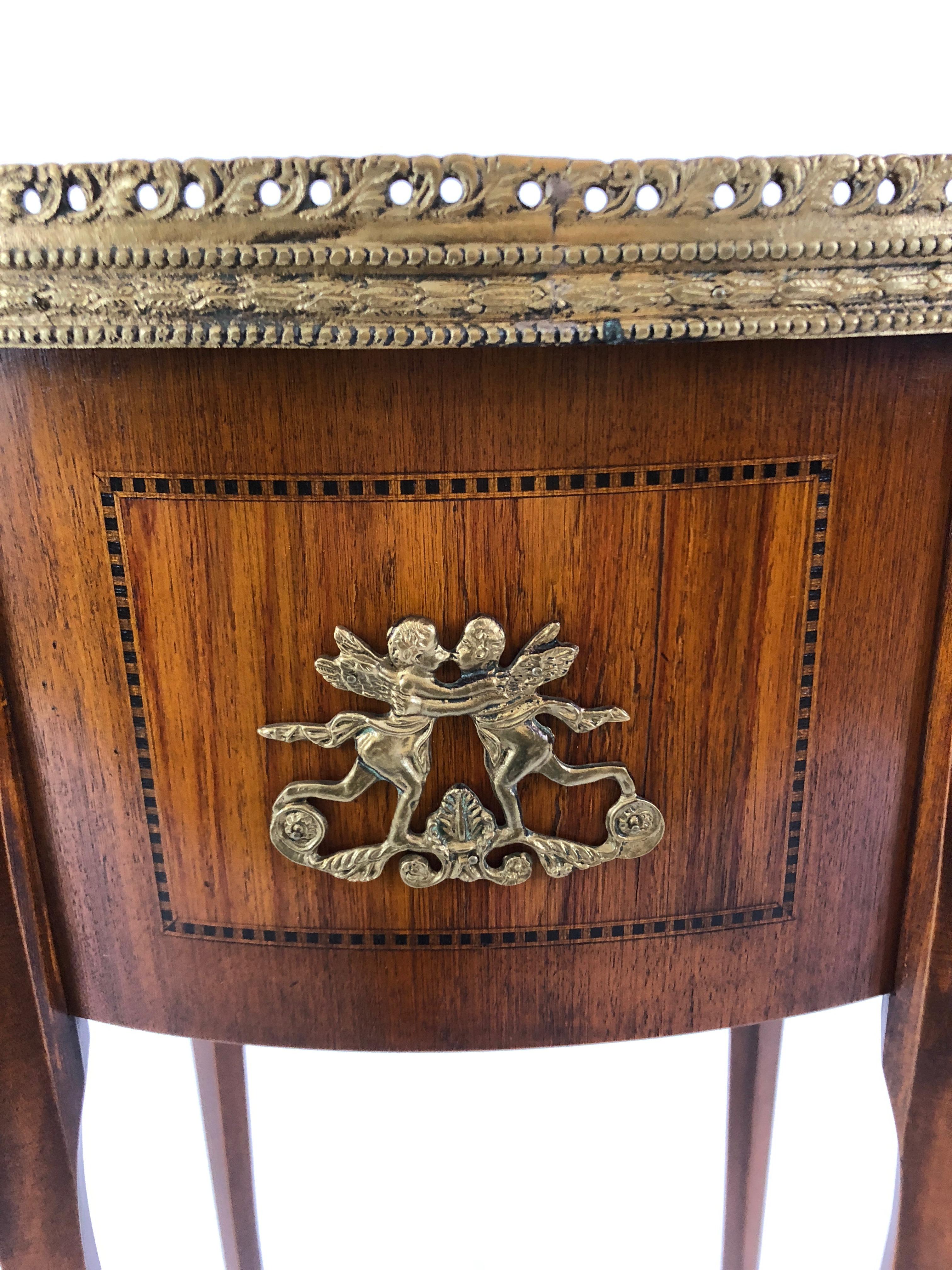 Exquisite Italian Kidney Shaped Inlay Mahogany Nightstand or End Table 6