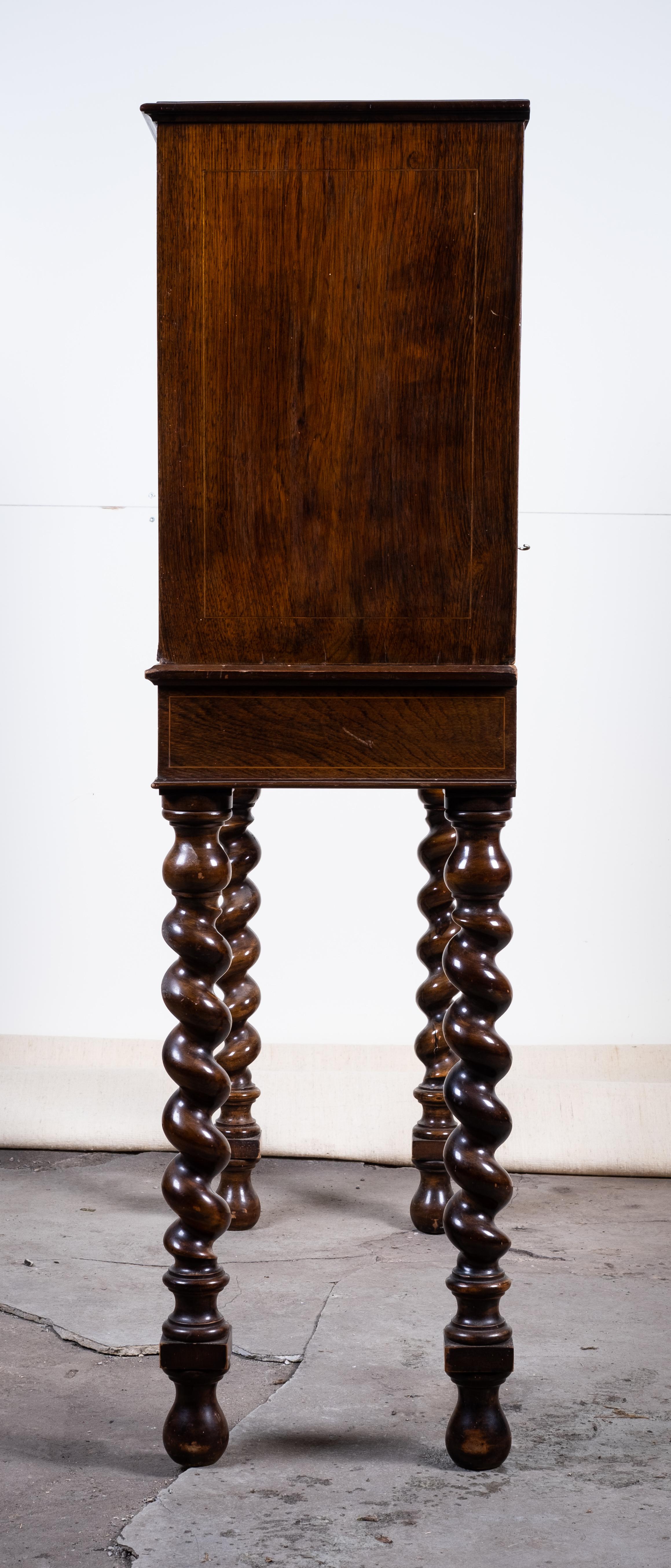 Exquisito escritorio renacentista italiano de palisandro con patas retorcidas, s. XVII/XVIII en Bueno estado para la venta en Nørre Aaby, DK