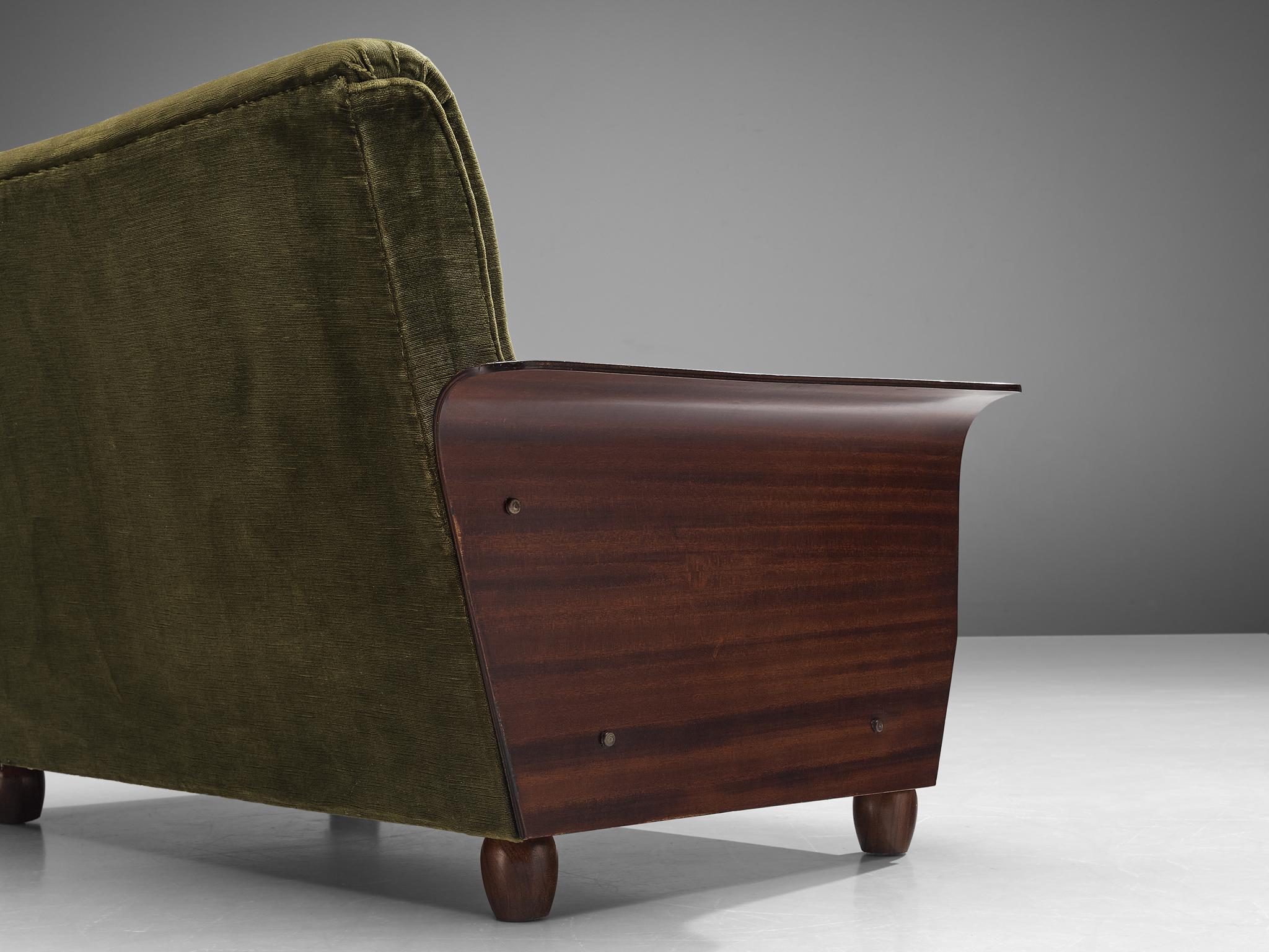 Exquisites italienisches Zweisitzer-Sofa mit grüner Samtpolsterung und Mahagoni (Stoff) im Angebot