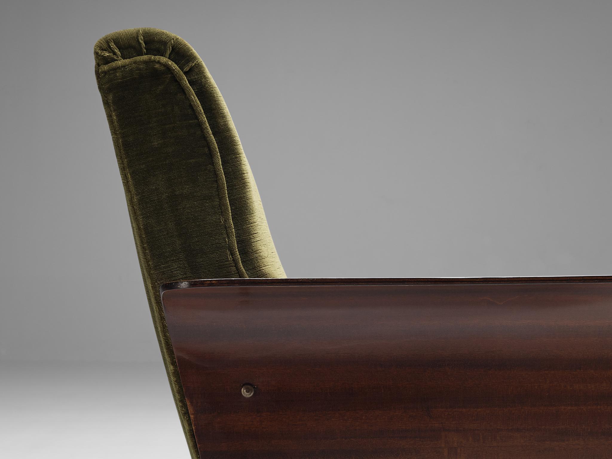 Exquisites italienisches Zweisitzer-Sofa mit grüner Samtpolsterung und Mahagoni im Angebot 1