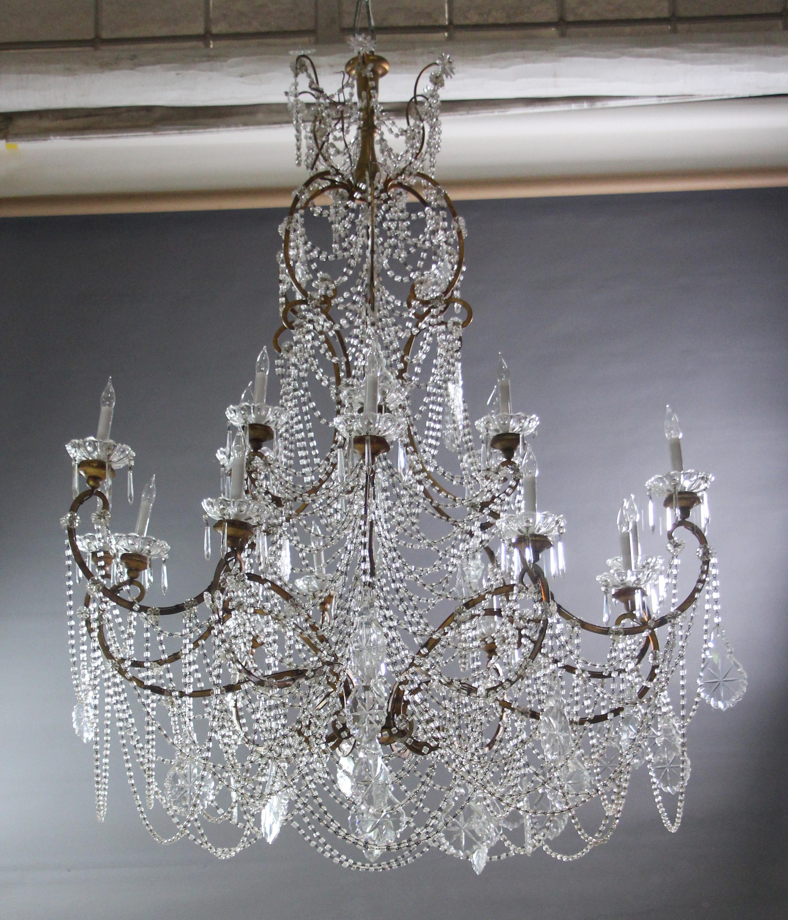 Unique Italian Wood Gilded Iron Beaded Crystal Chandelier w/ 18 Lights For Sale 9