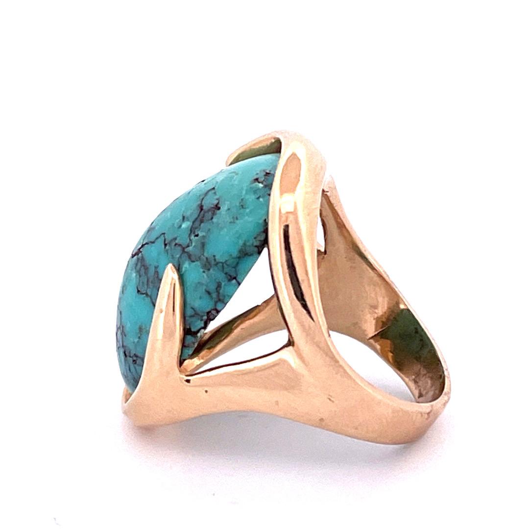 Women's or Men's Exquisite J. Frew 14k Yellow Gold Oval Turquoise Ring For Sale