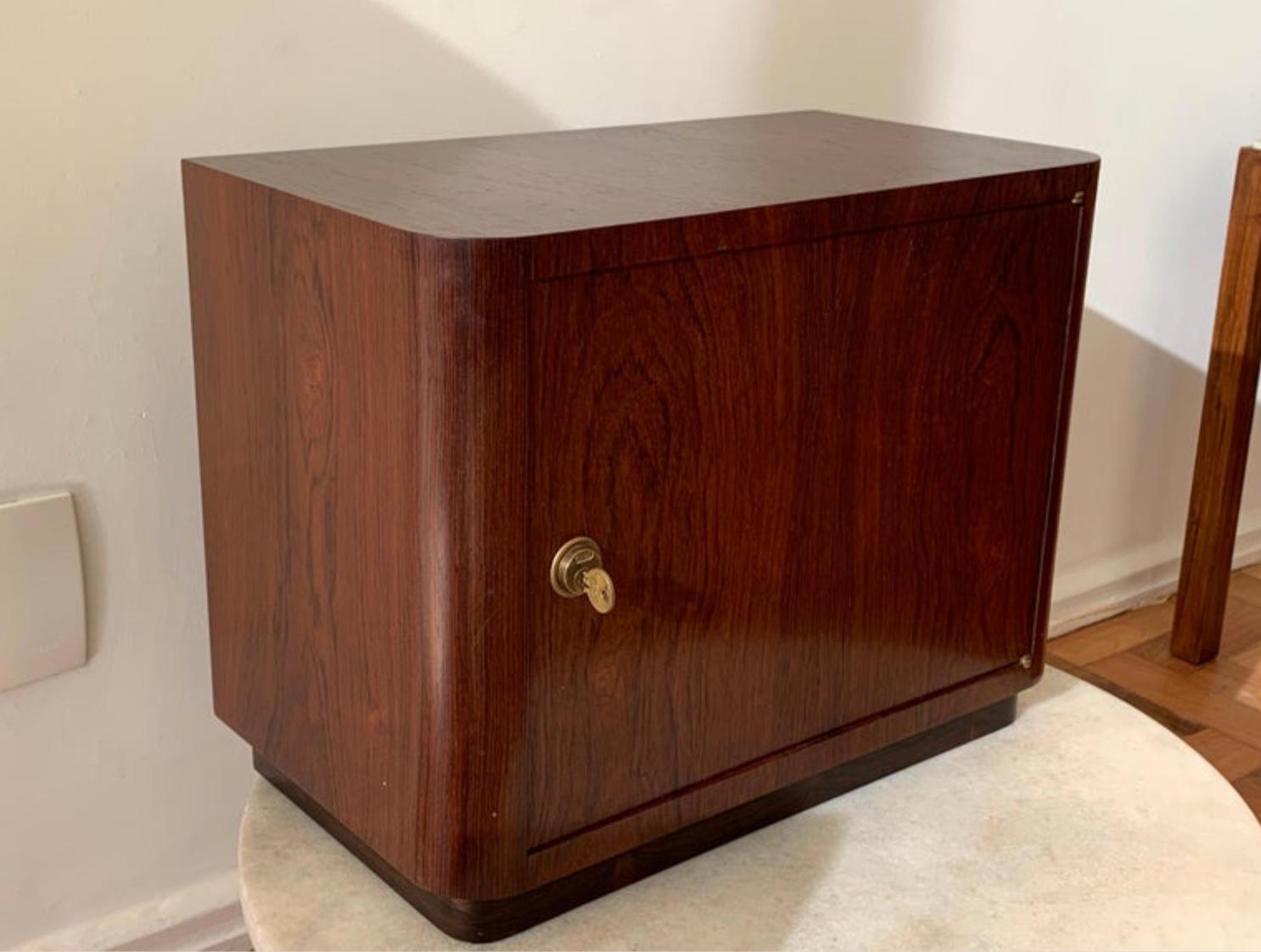 Exquisite Jacaranda Jewelry Chest by Joaquim Tenreiro In Good Condition For Sale In Los Angeles, CA