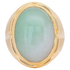 Exquisiter Jade-Ring aus glänzendem 18 Karat Gelbgold 