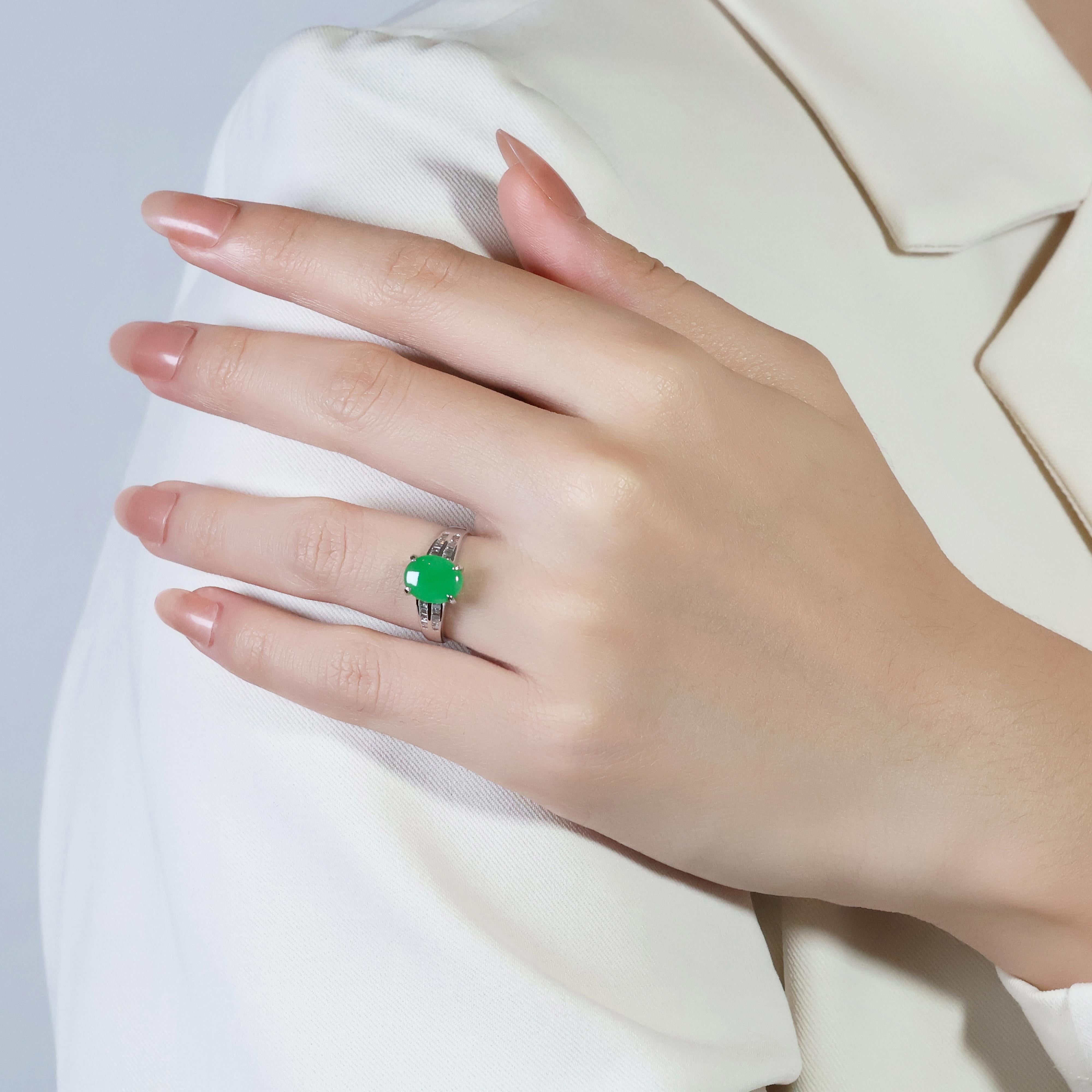 Exquisite Jade Ring with Natural Diamonds in 18K White Gold For Sale 4