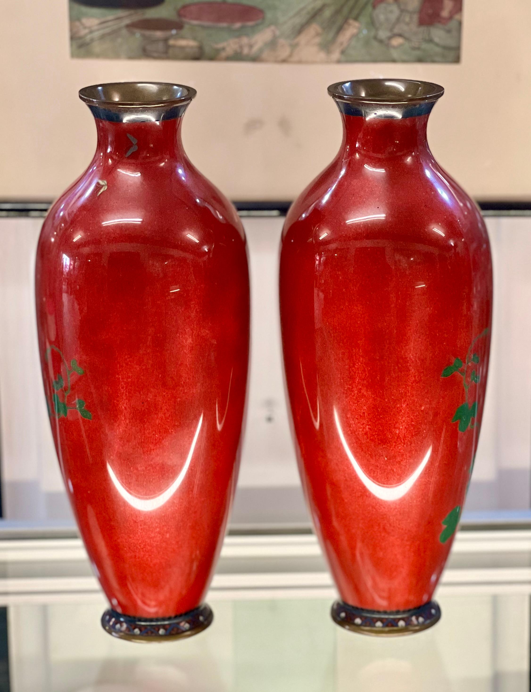Exquisite Japanese Cloisonne Enamel Pair of Tall Vases.Meiji period   In Good Condition For Sale In London, GB