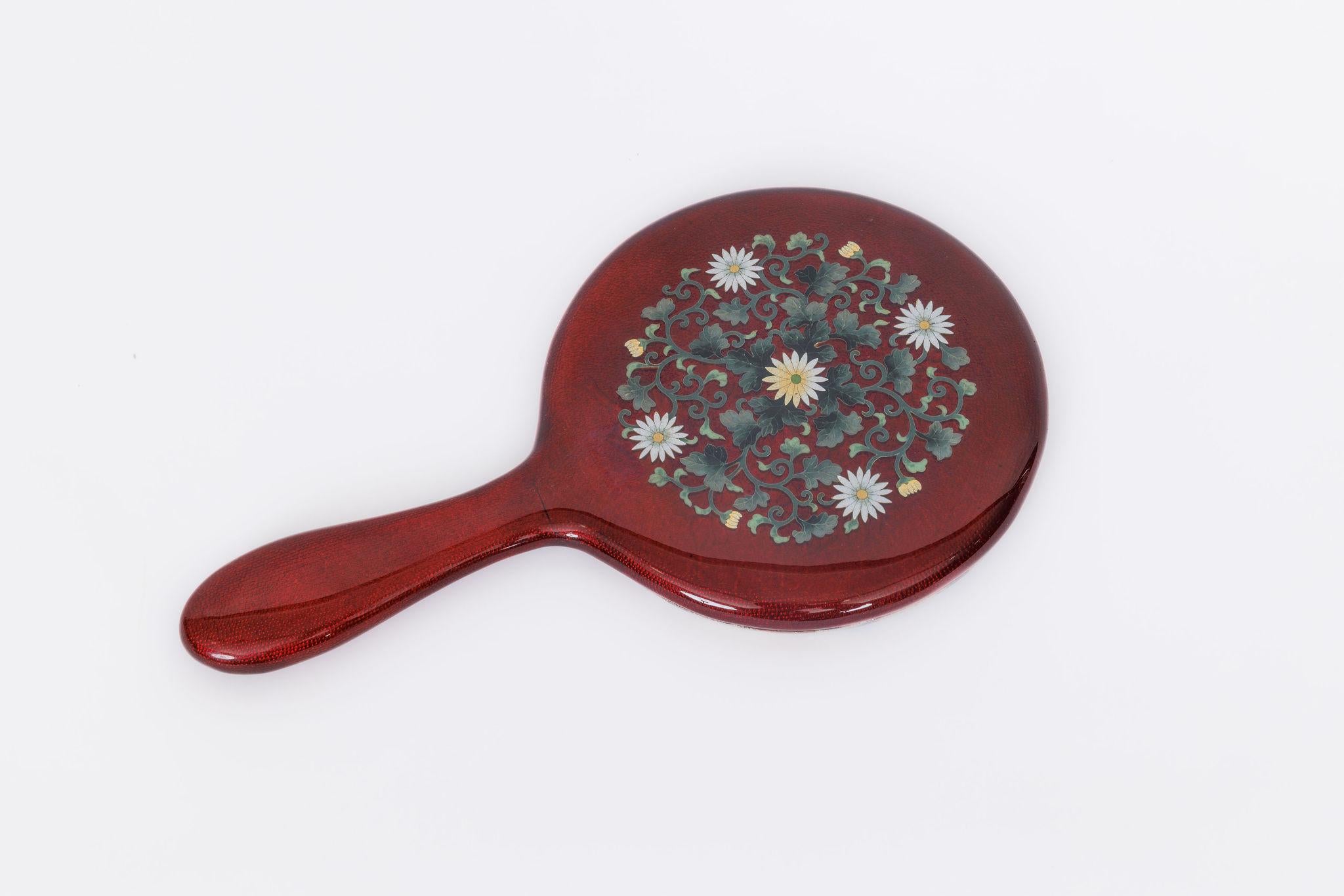 Exquisite Japanese Cloisonné Red Enamel Six-Piece Dressing Table Set, Ando Jubei For Sale 2