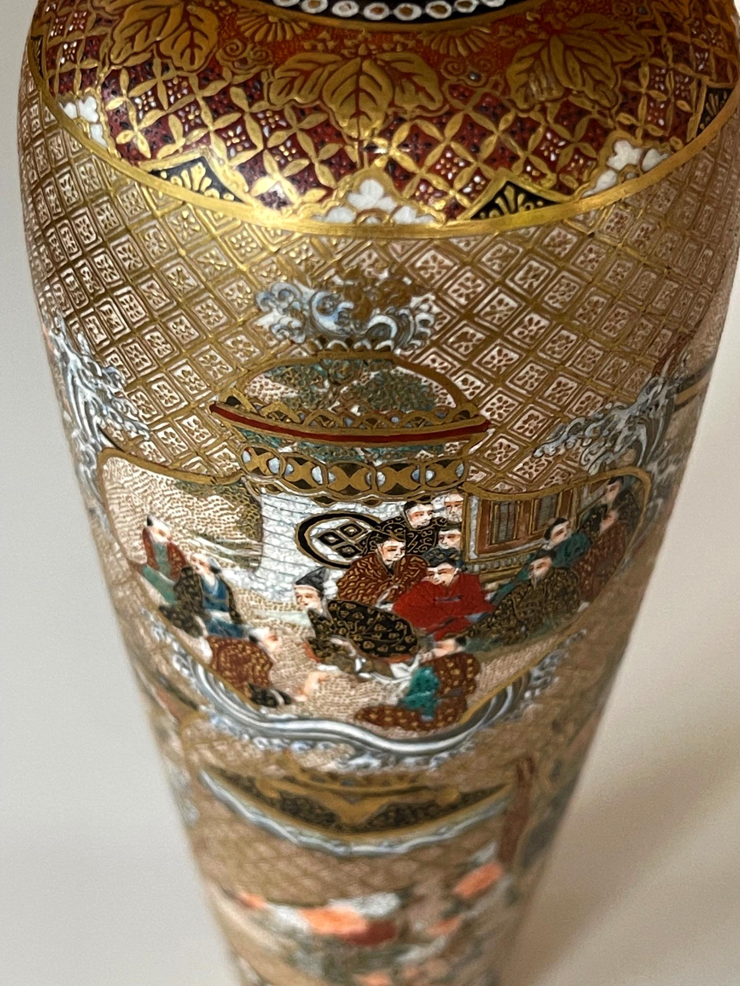 Exquisite Japanese Satsuma Vase by Seikozan For Sale 5