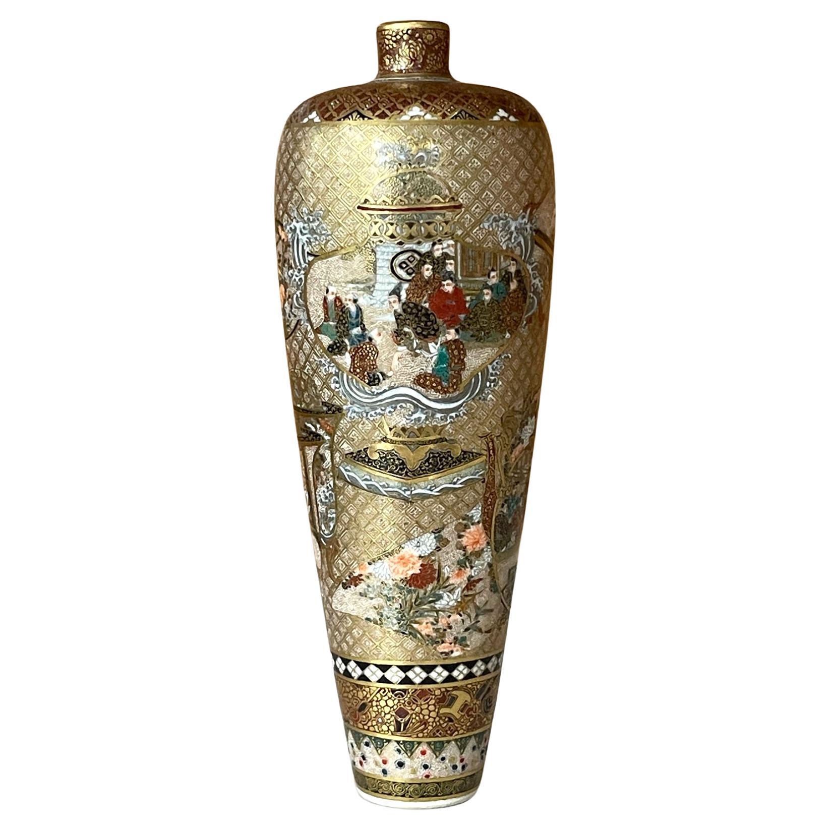 Exquisite Japanese Satsuma Vase by Seikozan For Sale