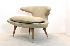 Exquisite Karpen of California ‘Horn Chair’ in Gold Fabric and Walnut