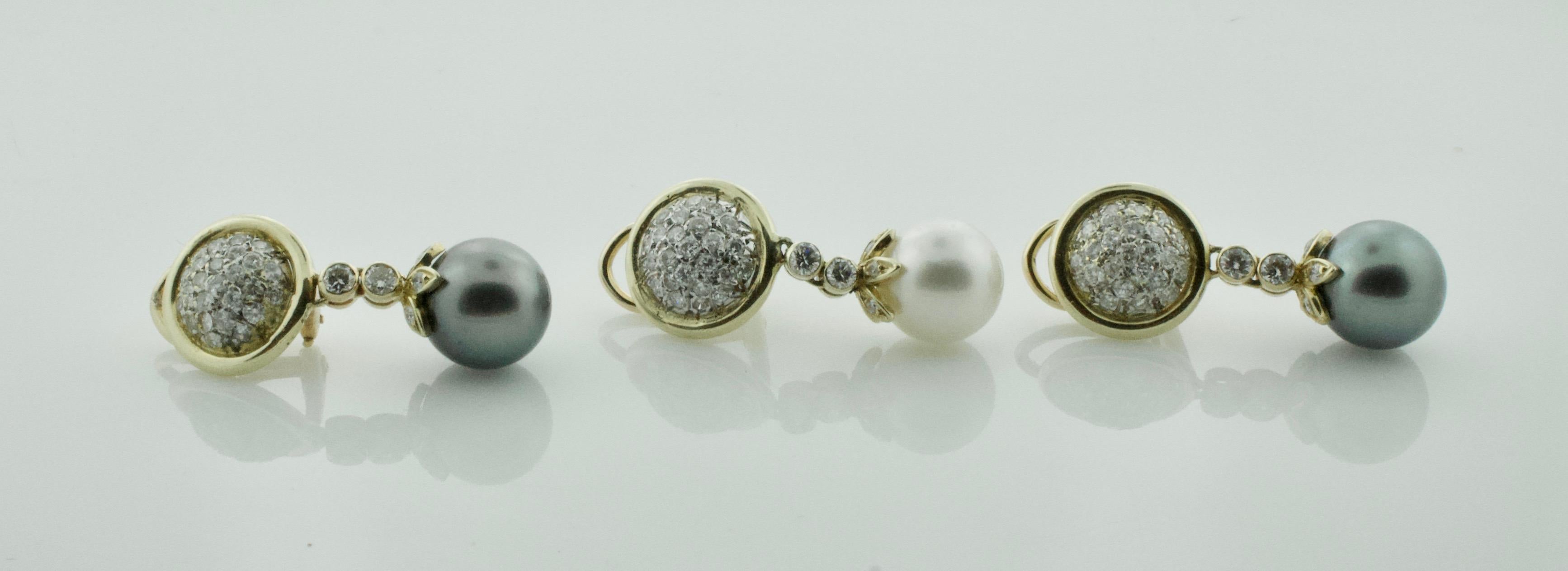 Boucles d'oreilles exquises en or jaune 14K avec diamants et perles (lot de 3) Unisexe en vente