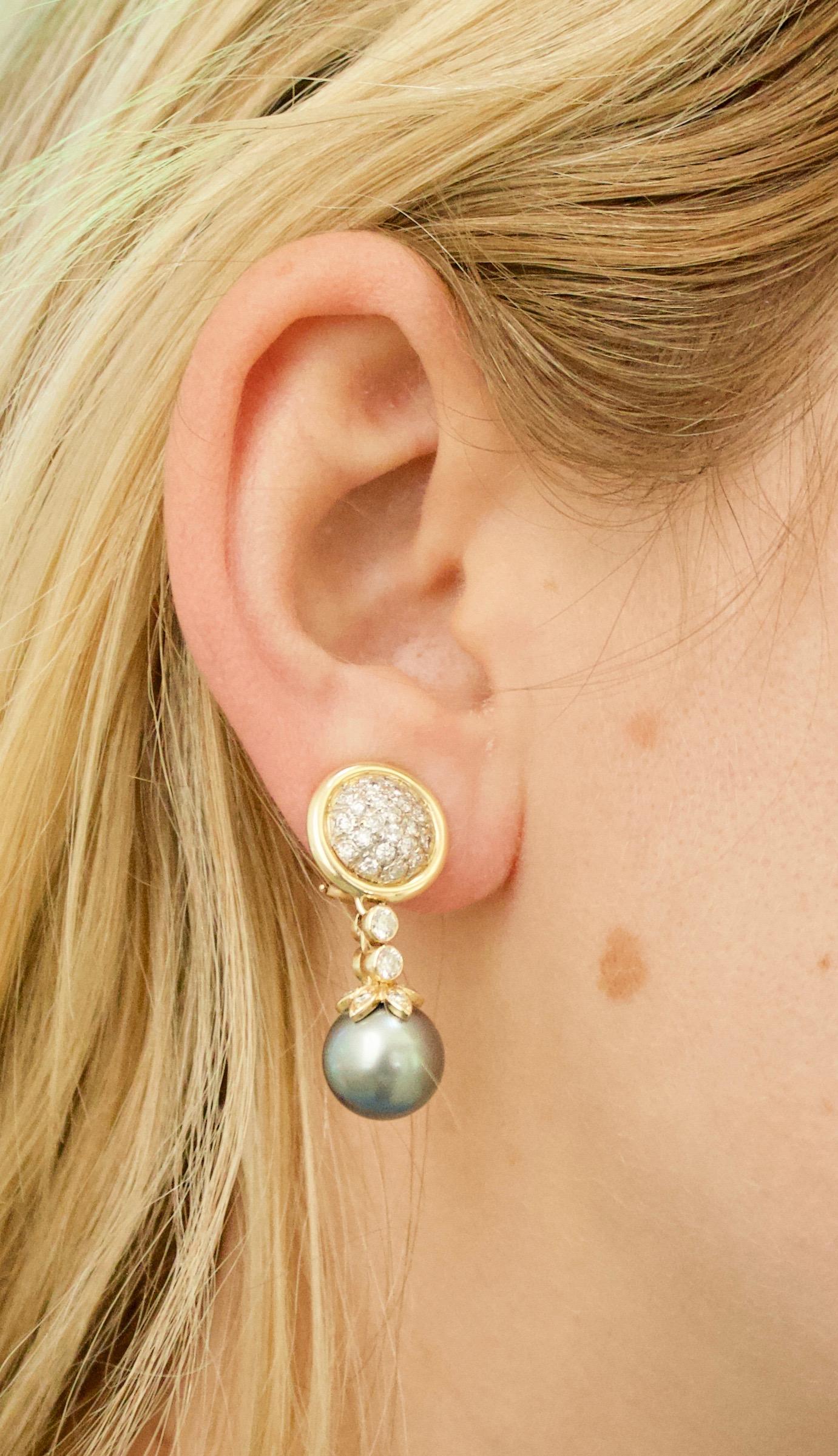 Boucles d'oreilles exquises en or jaune 14K avec diamants et perles (lot de 3) en vente 1