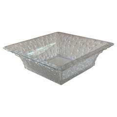 Superbe centre de table carré de grande taille « Rose » de Lalique France, bol en verre d'art cristallin
