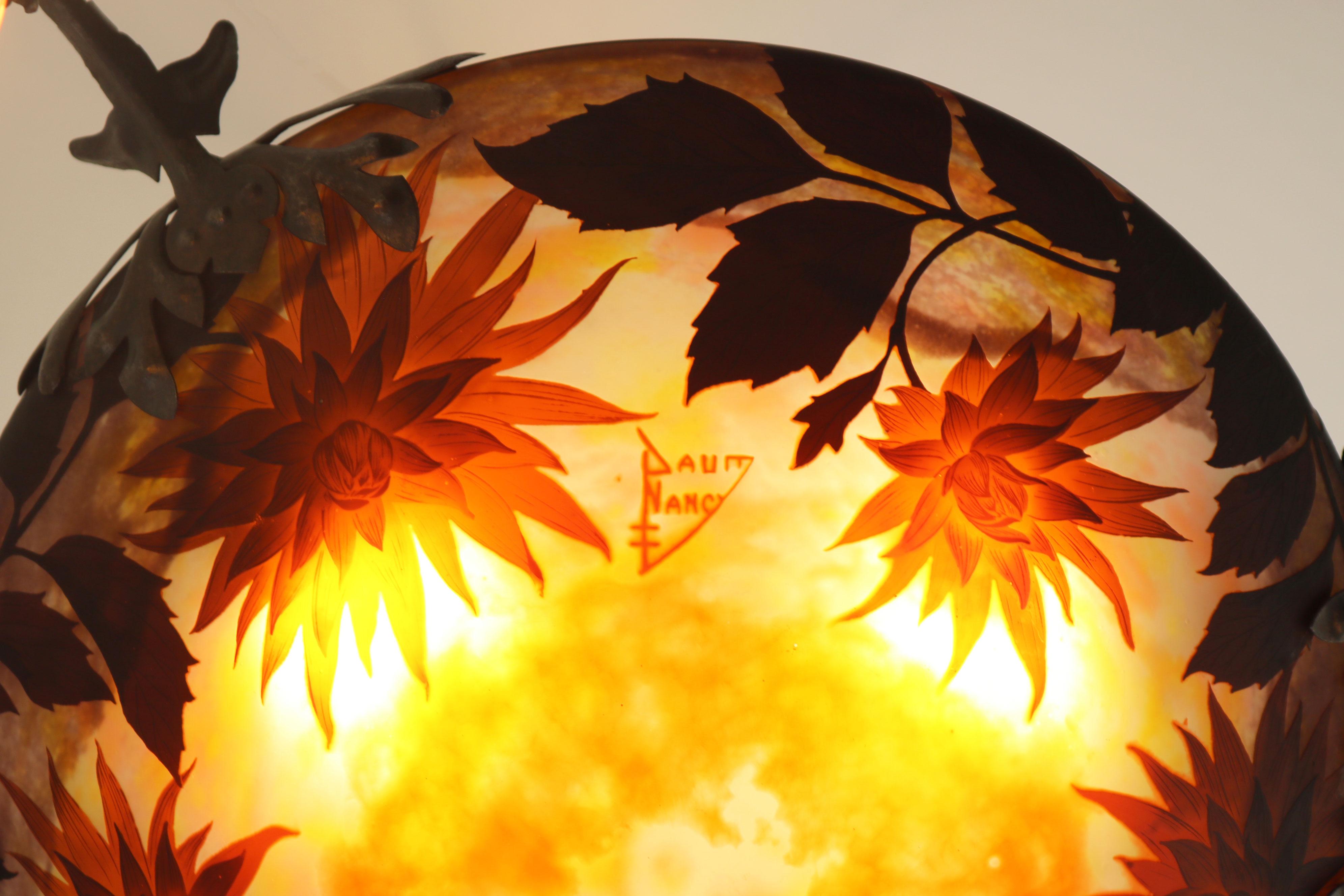 Exquisite large Daum Nancy & Louis Majorelle chandelier model “Dahlia” 1905 For Sale 8