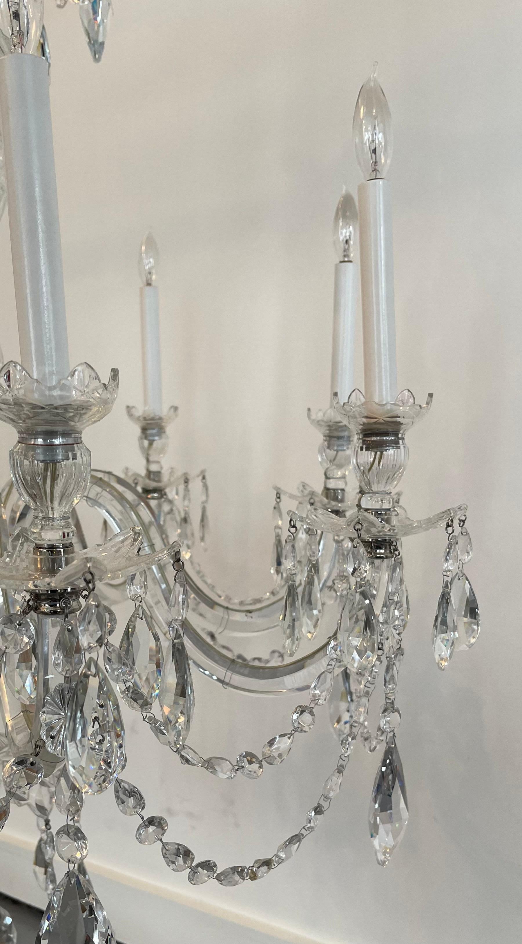 Cristal Magnifique lustre anglais géorgien à 8 lumières en cristal guirlande    en vente