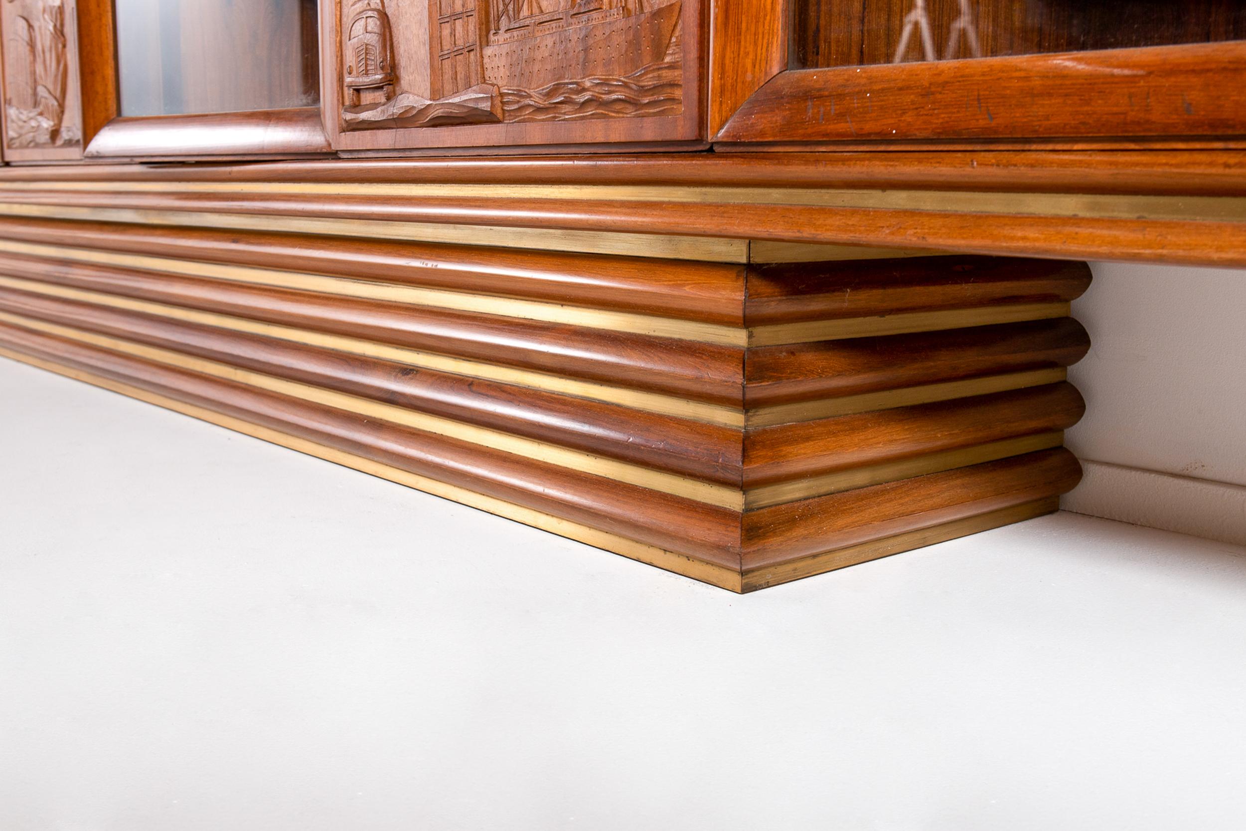 Exquisite Large Italian Carved Walnut and Rosewood Display Cabinet For Sale 2