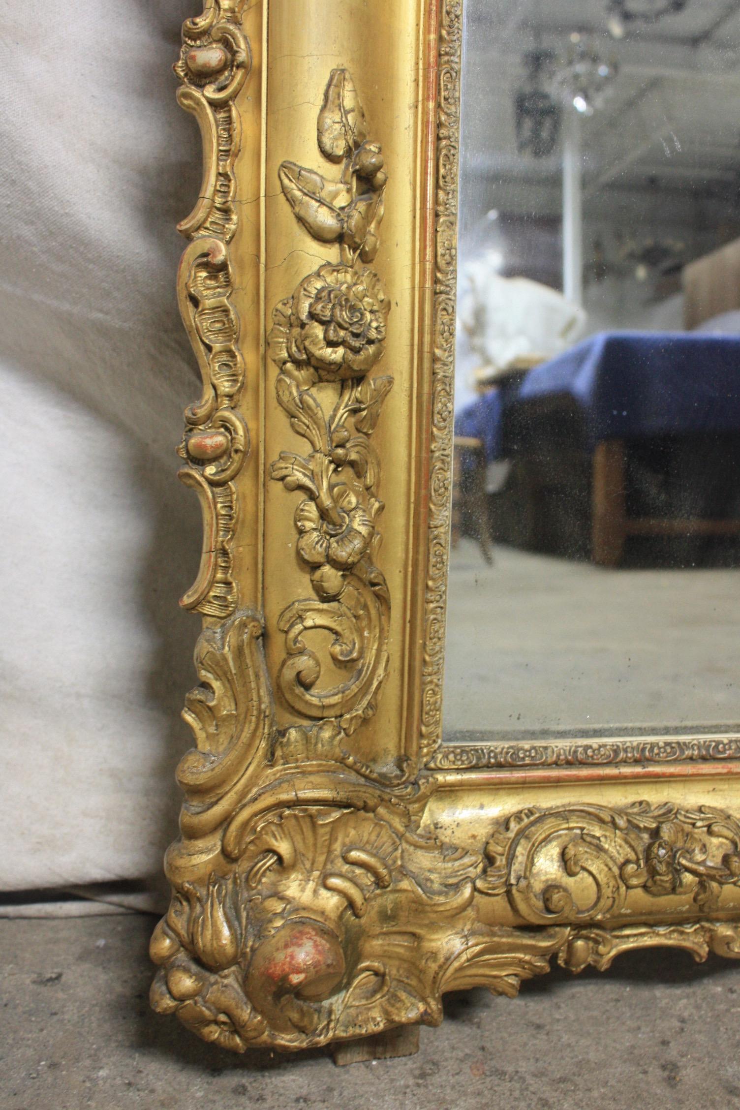 Exquisite Late 18th Century Italian Giltwood Mirror 5